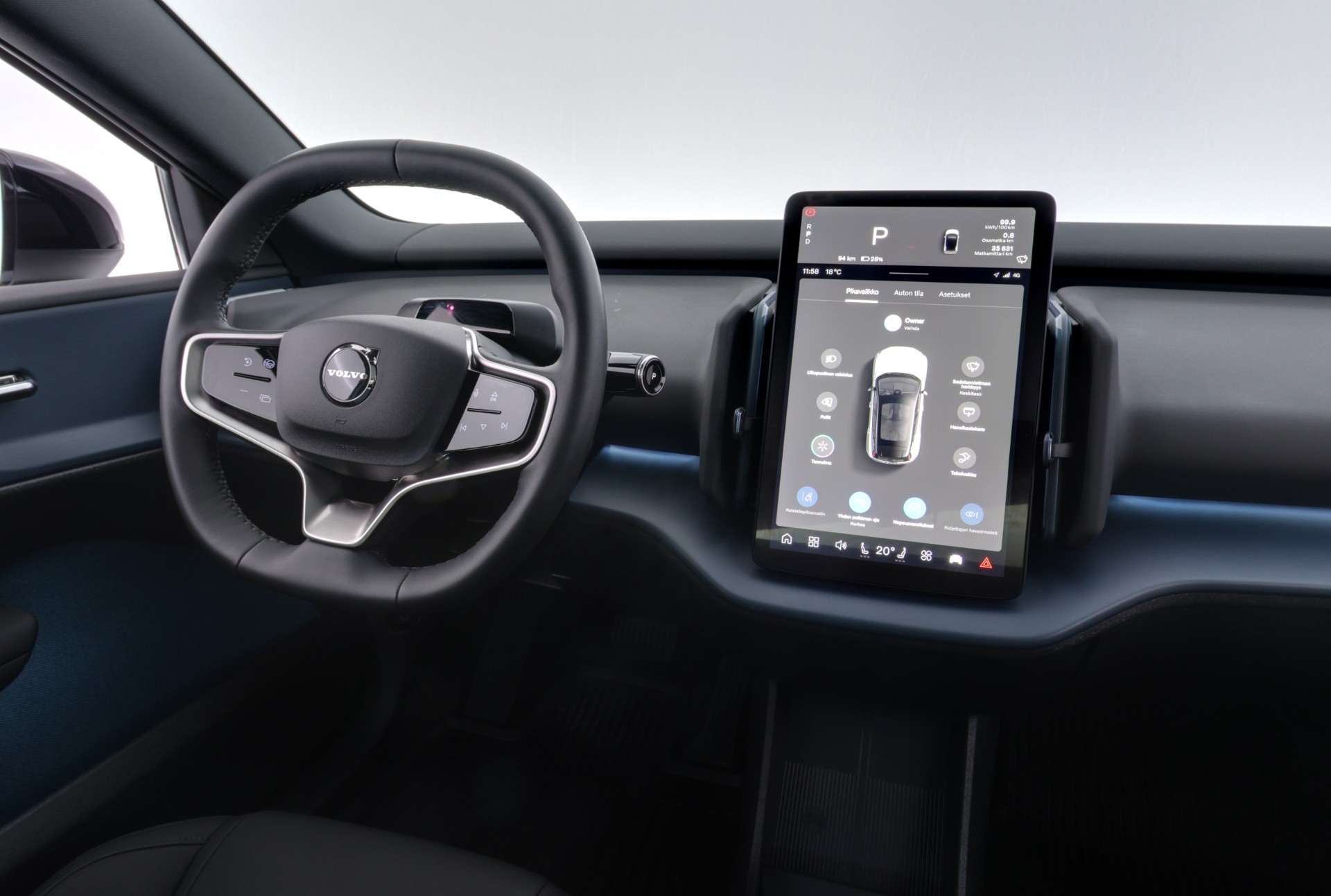 Volvo EX30 2024