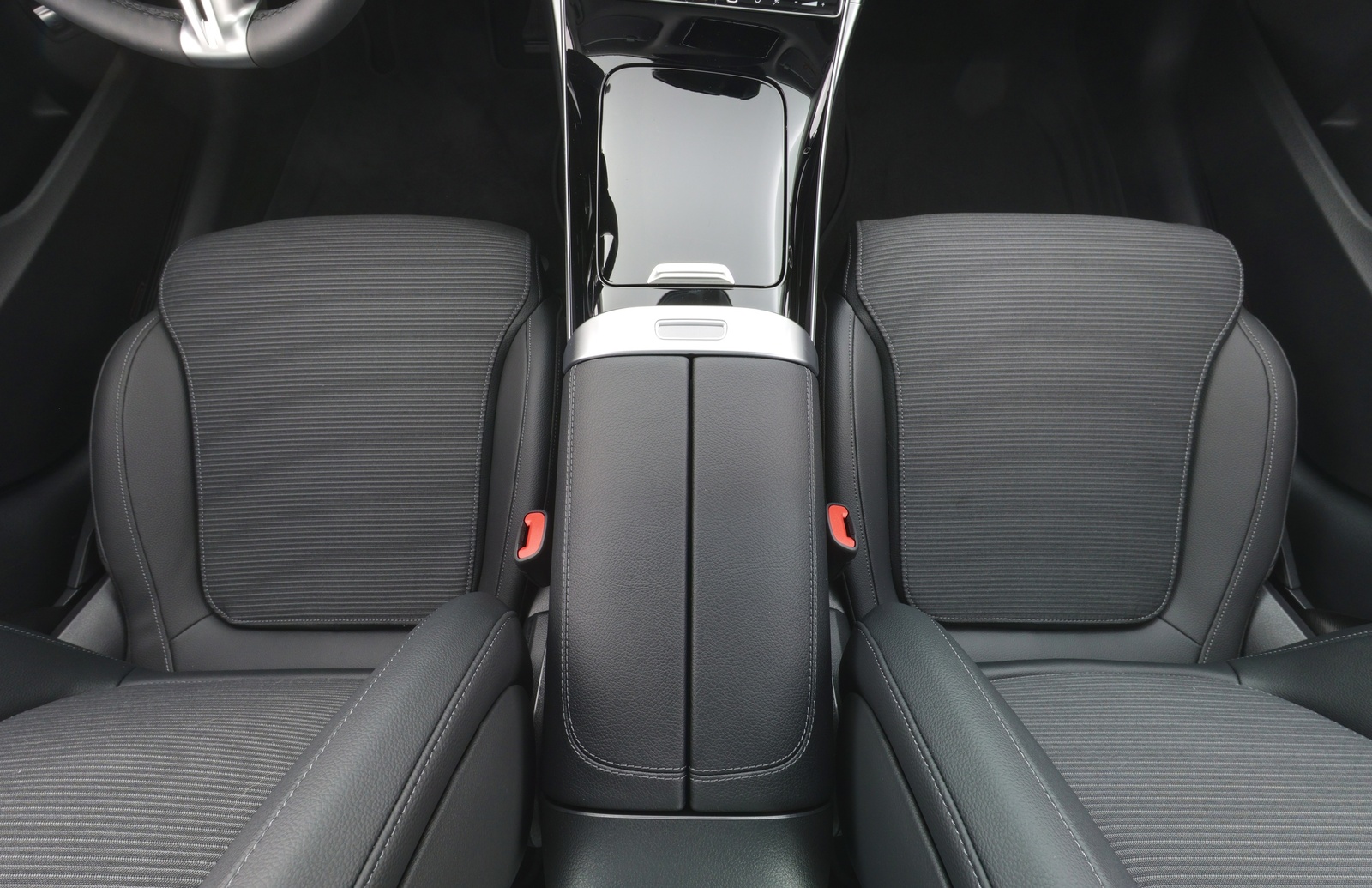 Mercedes-Benz C 2025