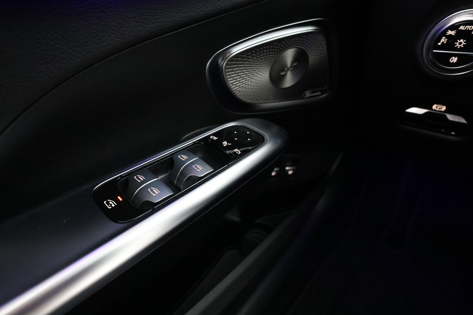 Mercedes-Benz C 2025