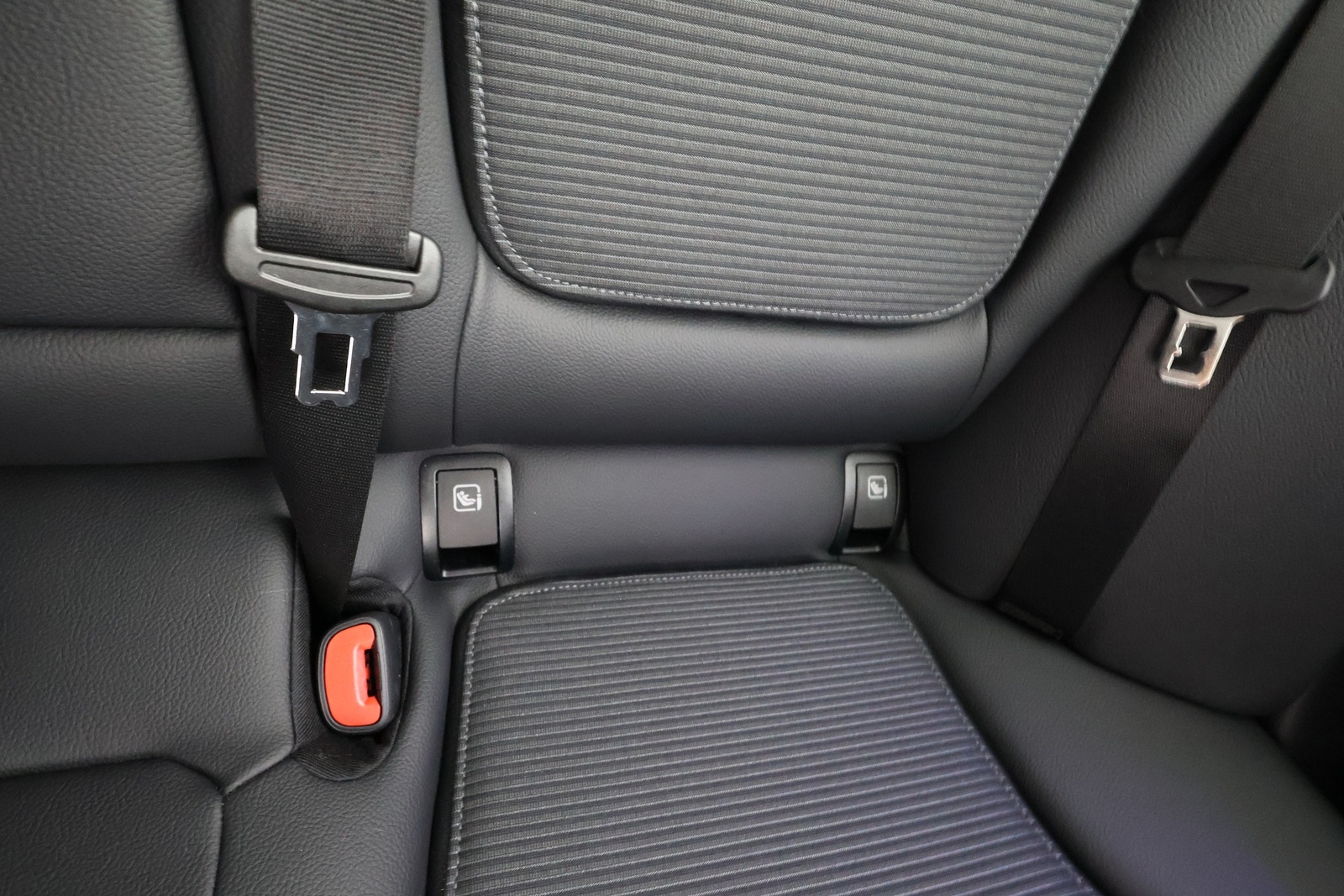 Mercedes-Benz C 2025