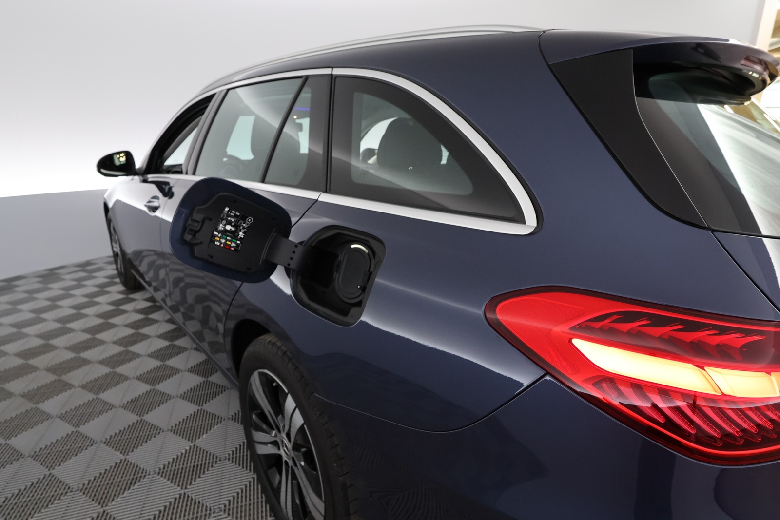 Mercedes-Benz C 2025