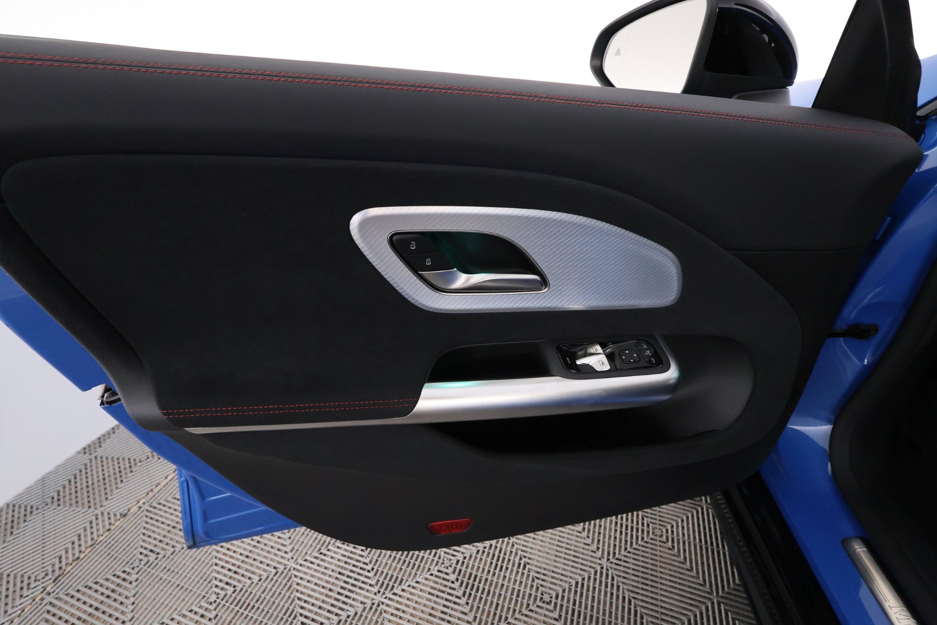 Mercedes-Benz CLA 2025