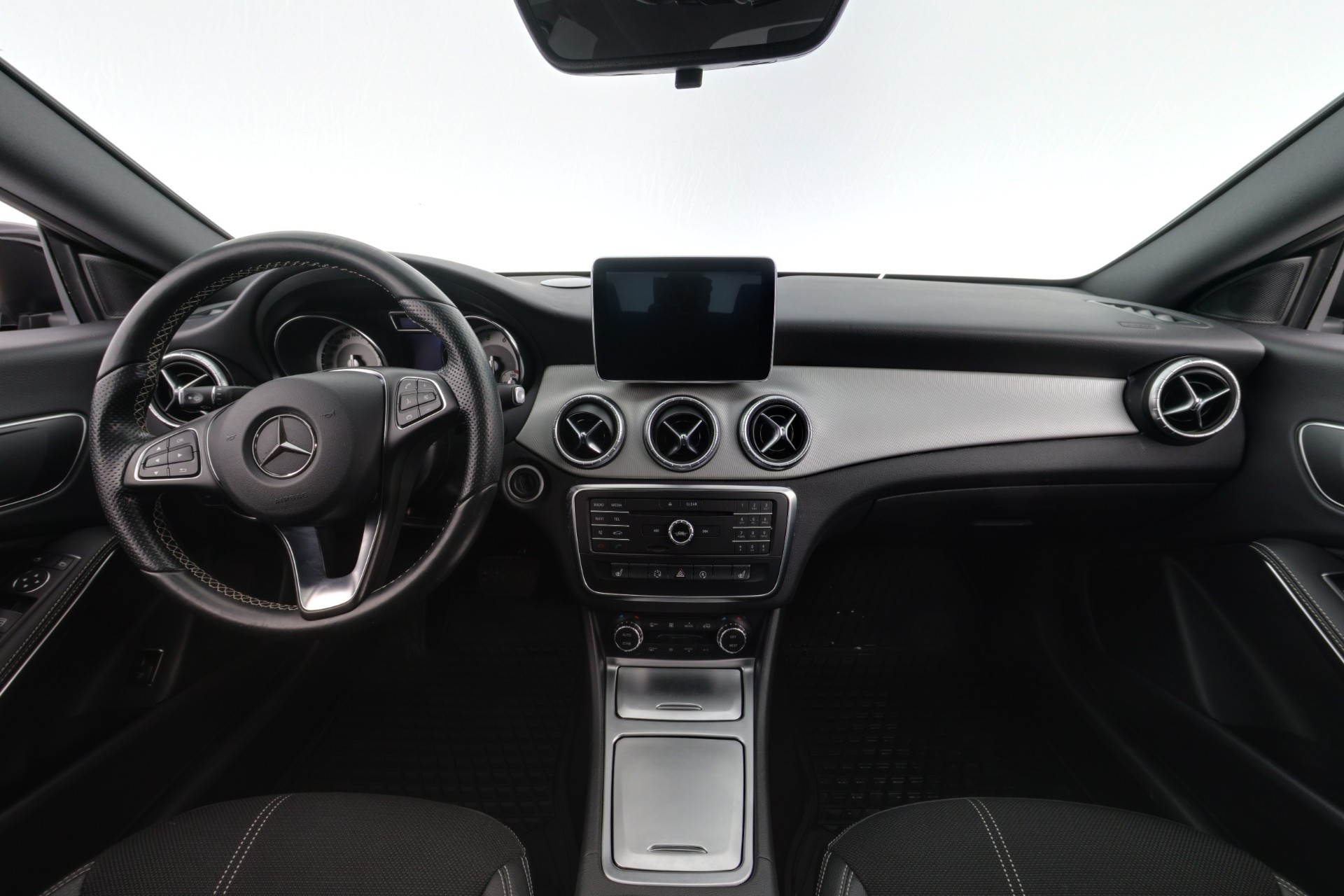 Mercedes-Benz CLA 2015