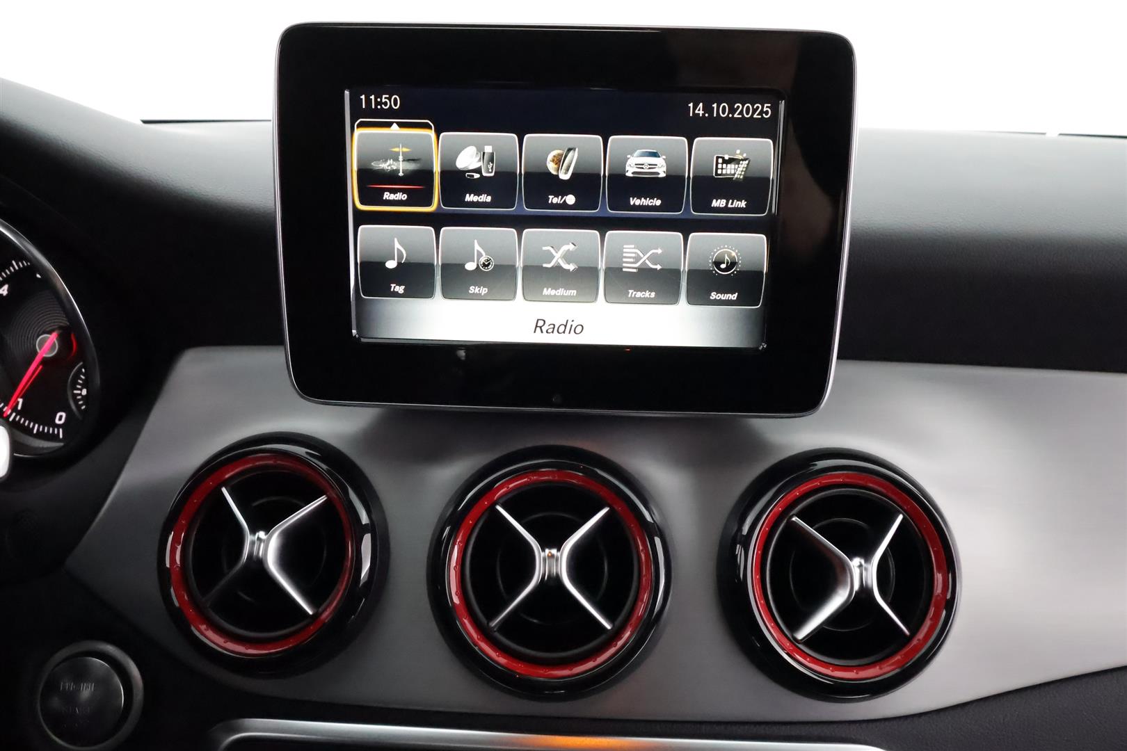 Mercedes-Benz CLA 2018