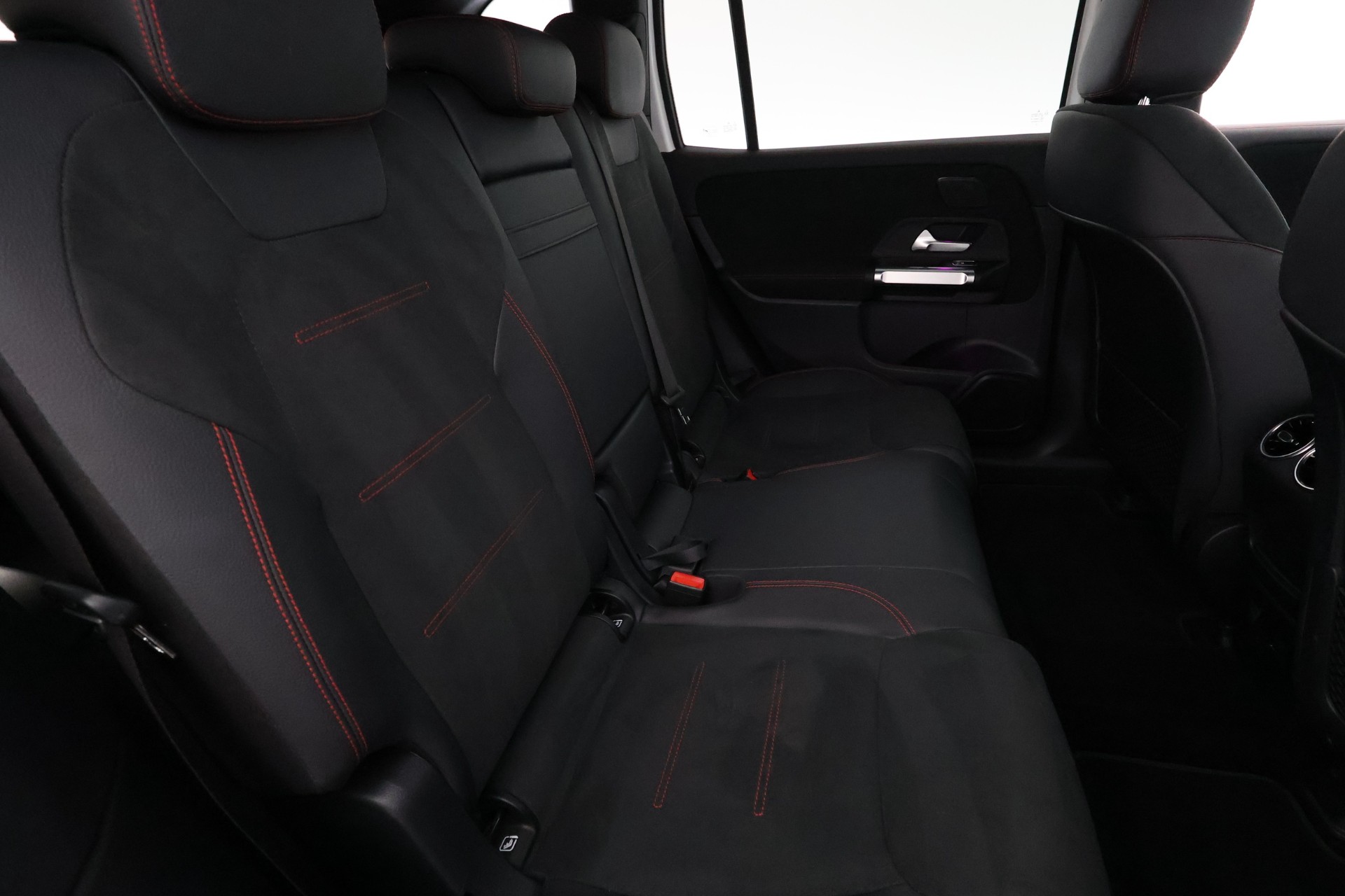 Mercedes-Benz EQB 2022