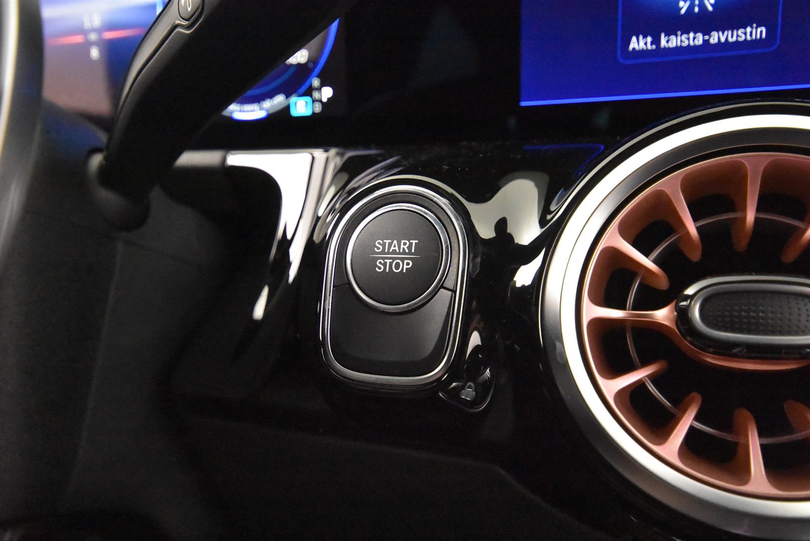 Mercedes-Benz EQA 2025