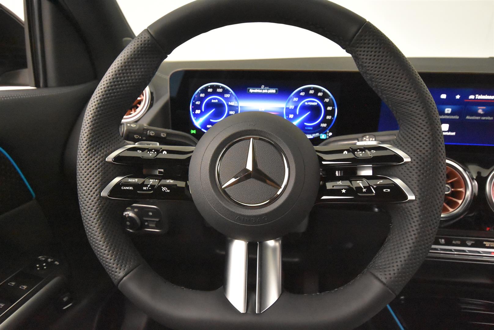 Mercedes-Benz EQA 2025