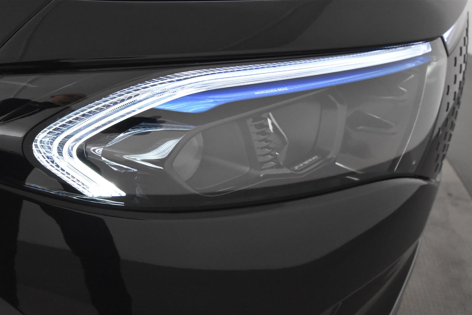 Mercedes-Benz EQA 2025