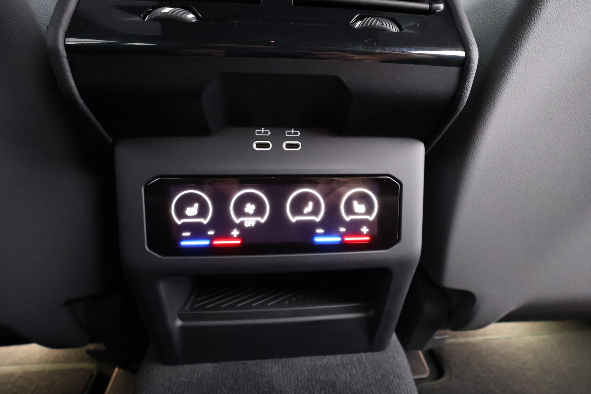 BMW 550 2024