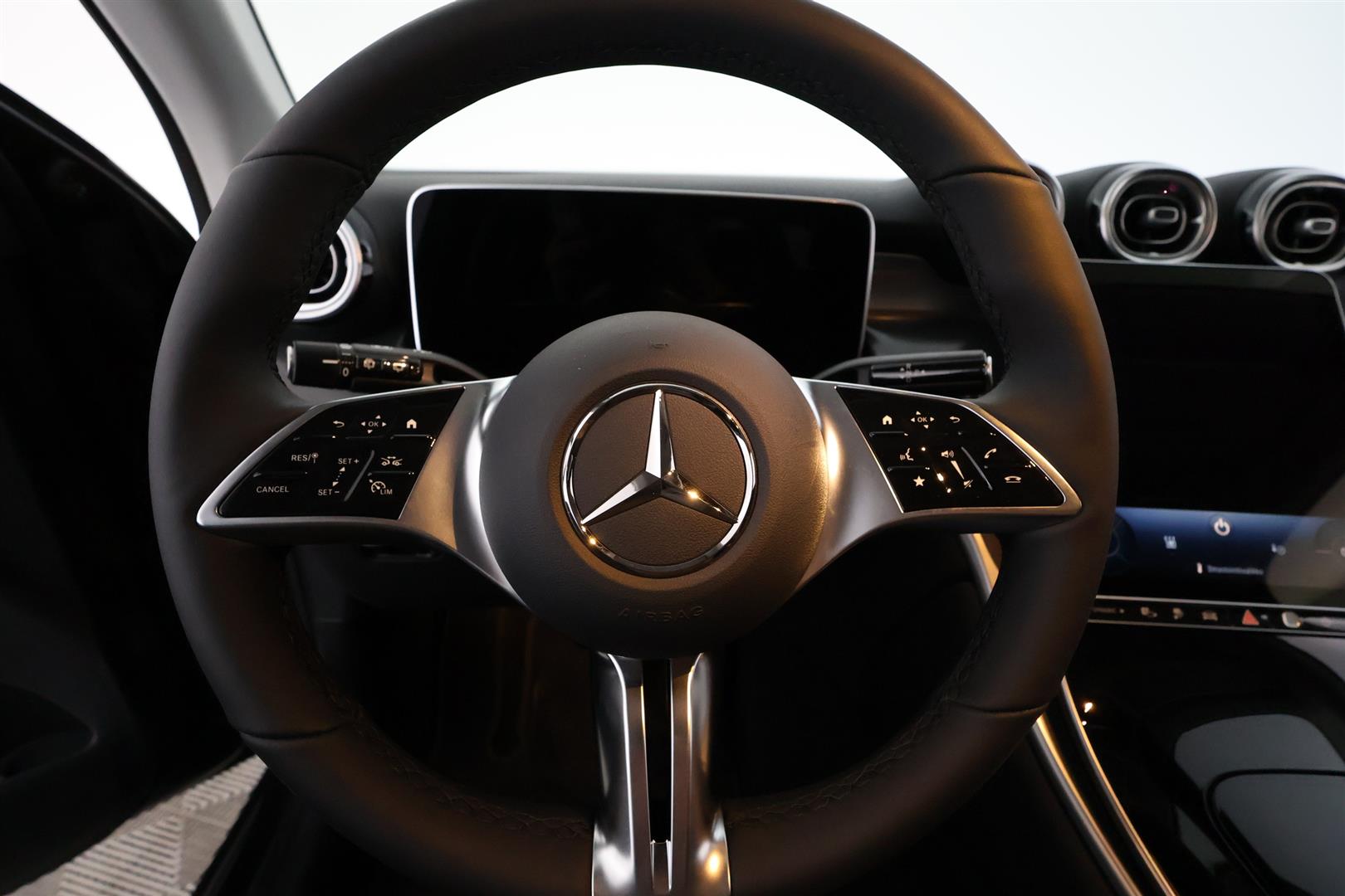 Mercedes-Benz GLC 2026