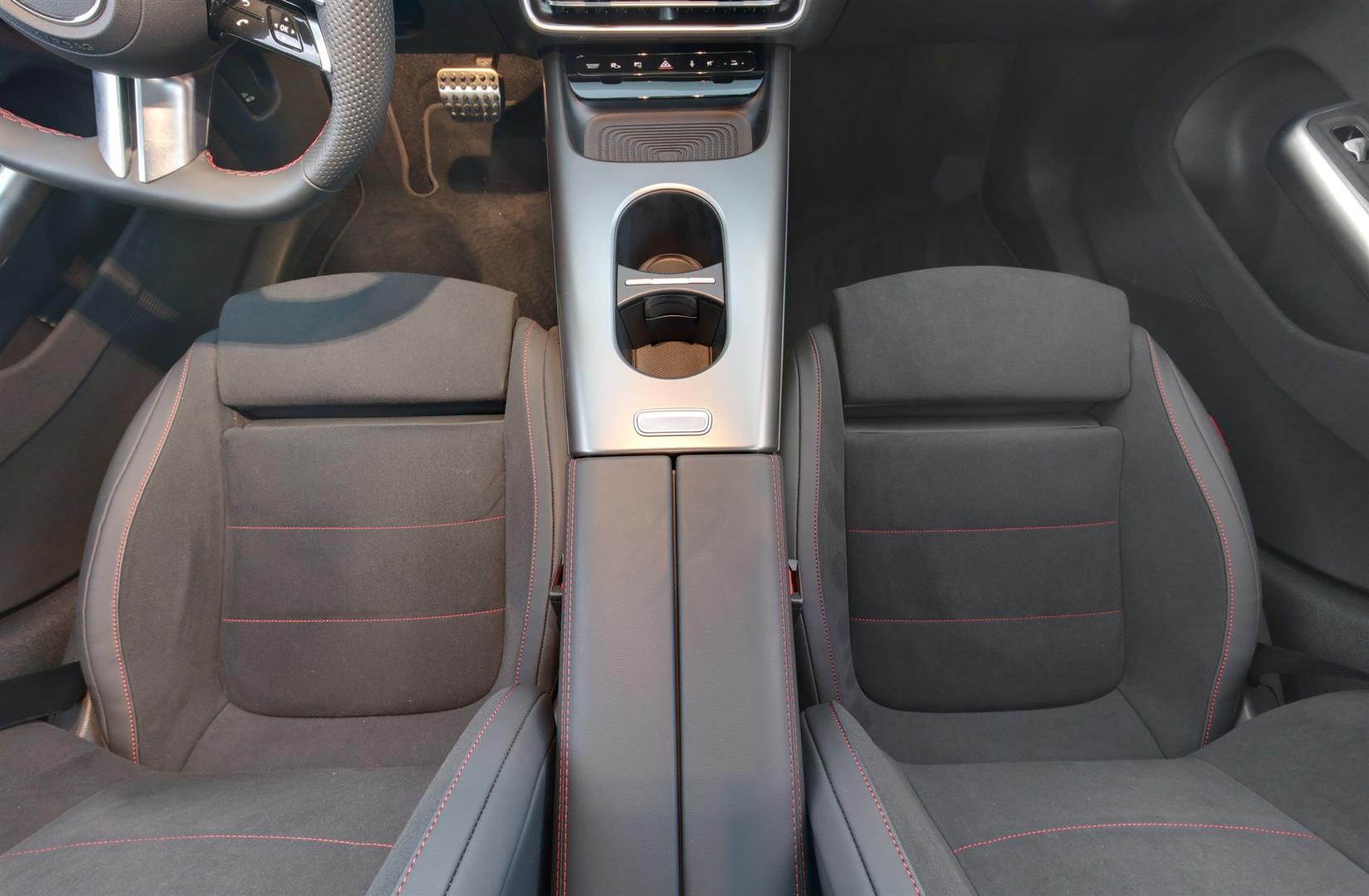 Mercedes-Benz CLA 2025