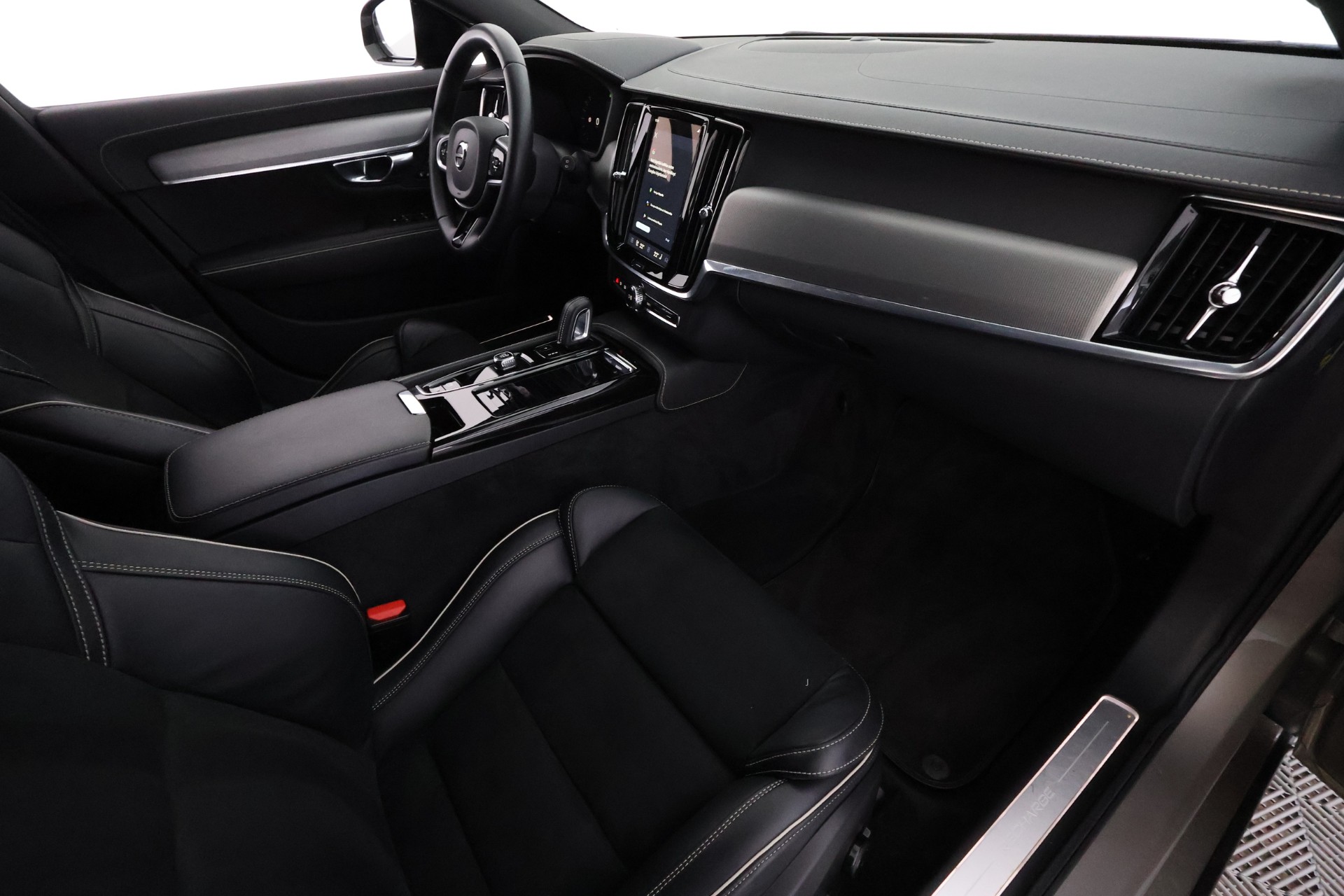 Volvo V90 2021