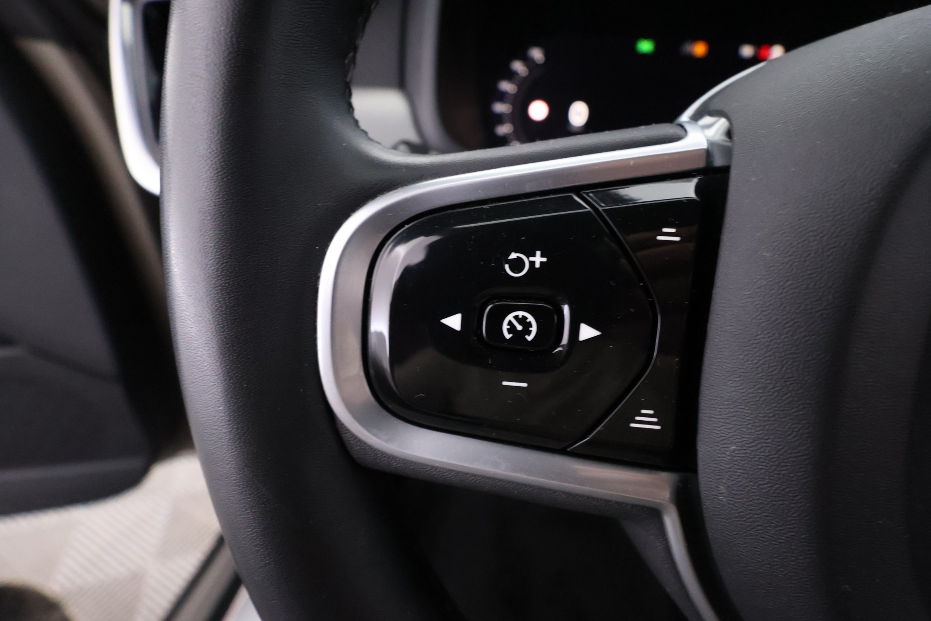 Volvo V90 2021