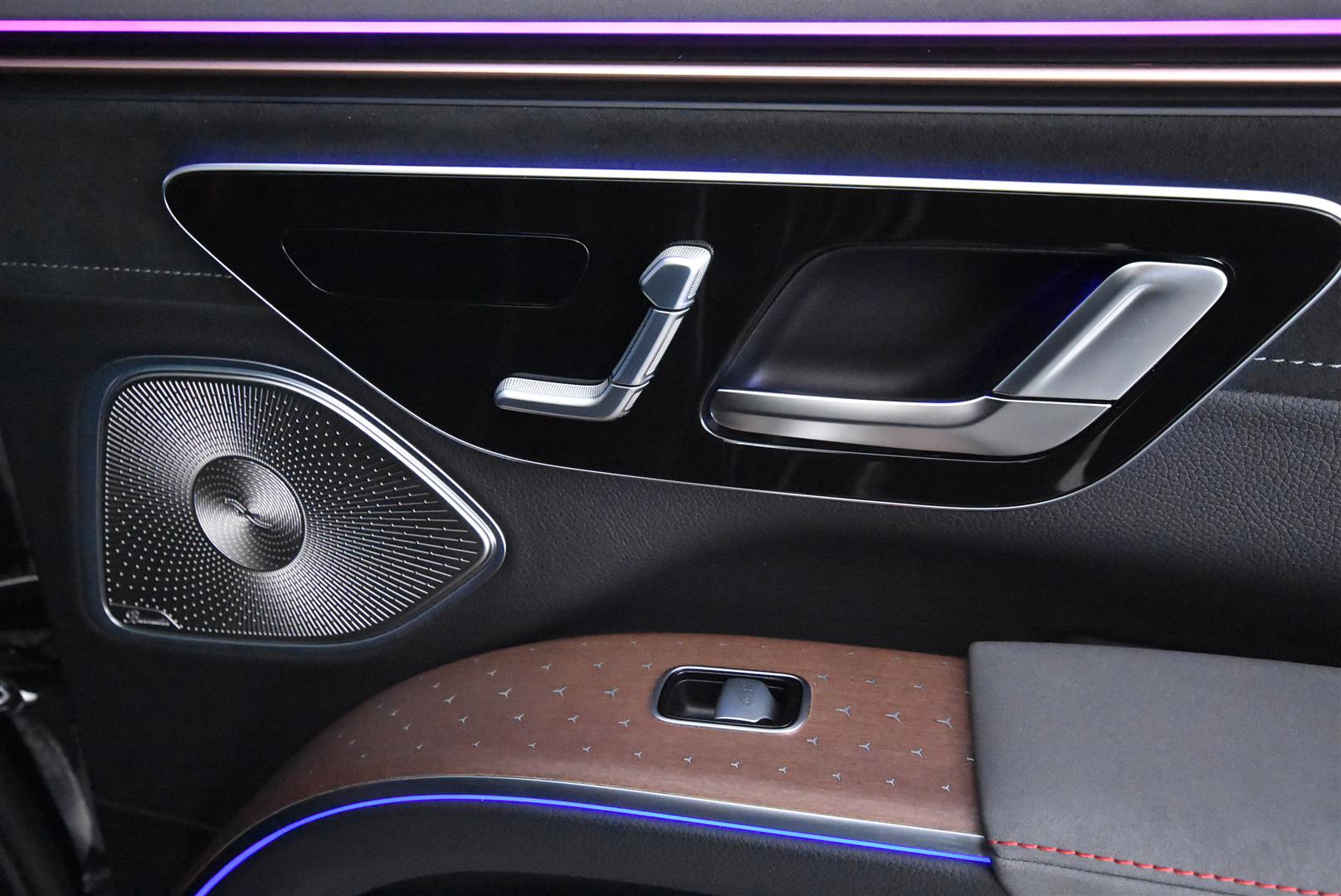 Mercedes-Benz EQS SUV 2023