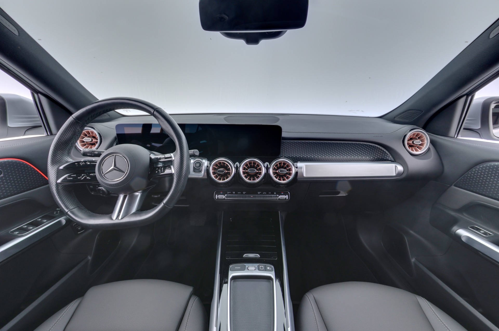 Mercedes-Benz EQB 2024