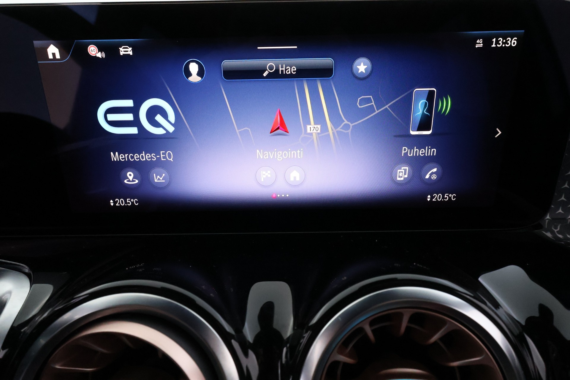 Mercedes-Benz EQB 2024