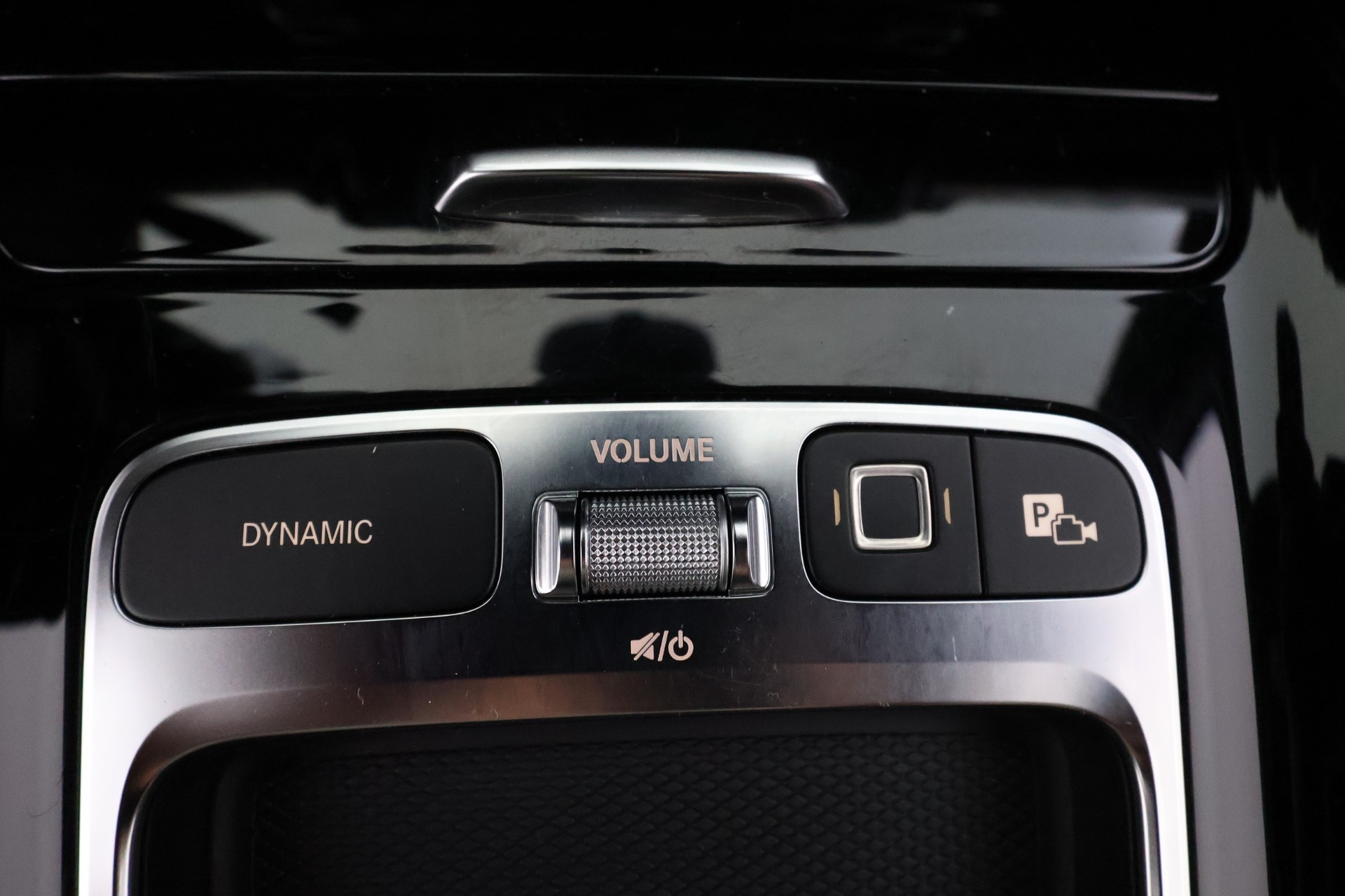 Mercedes-Benz EQB 2024