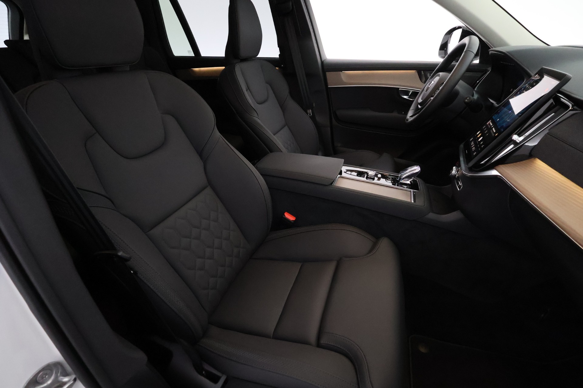 Volvo XC90 2025