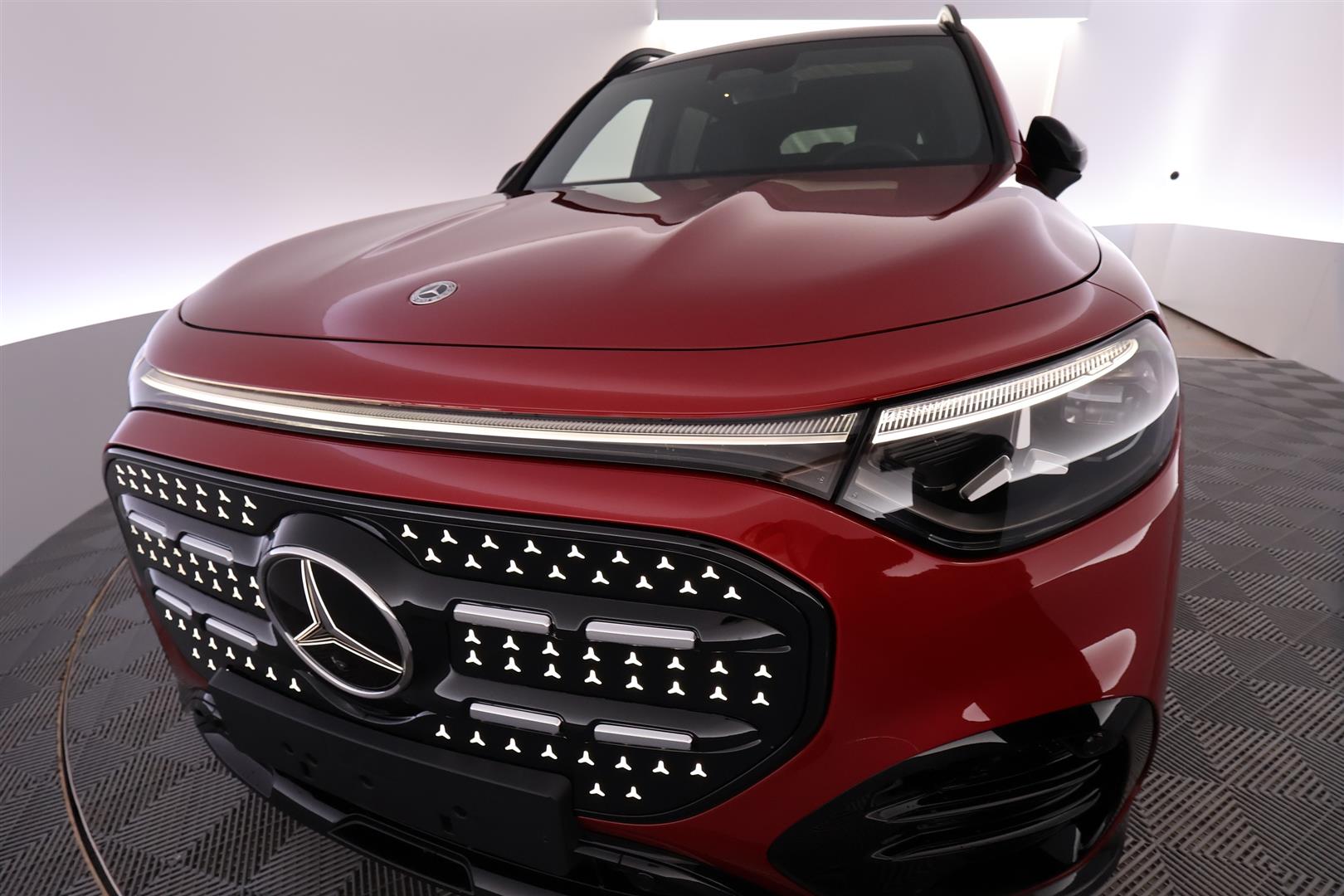 Mercedes-Benz GLB 2026