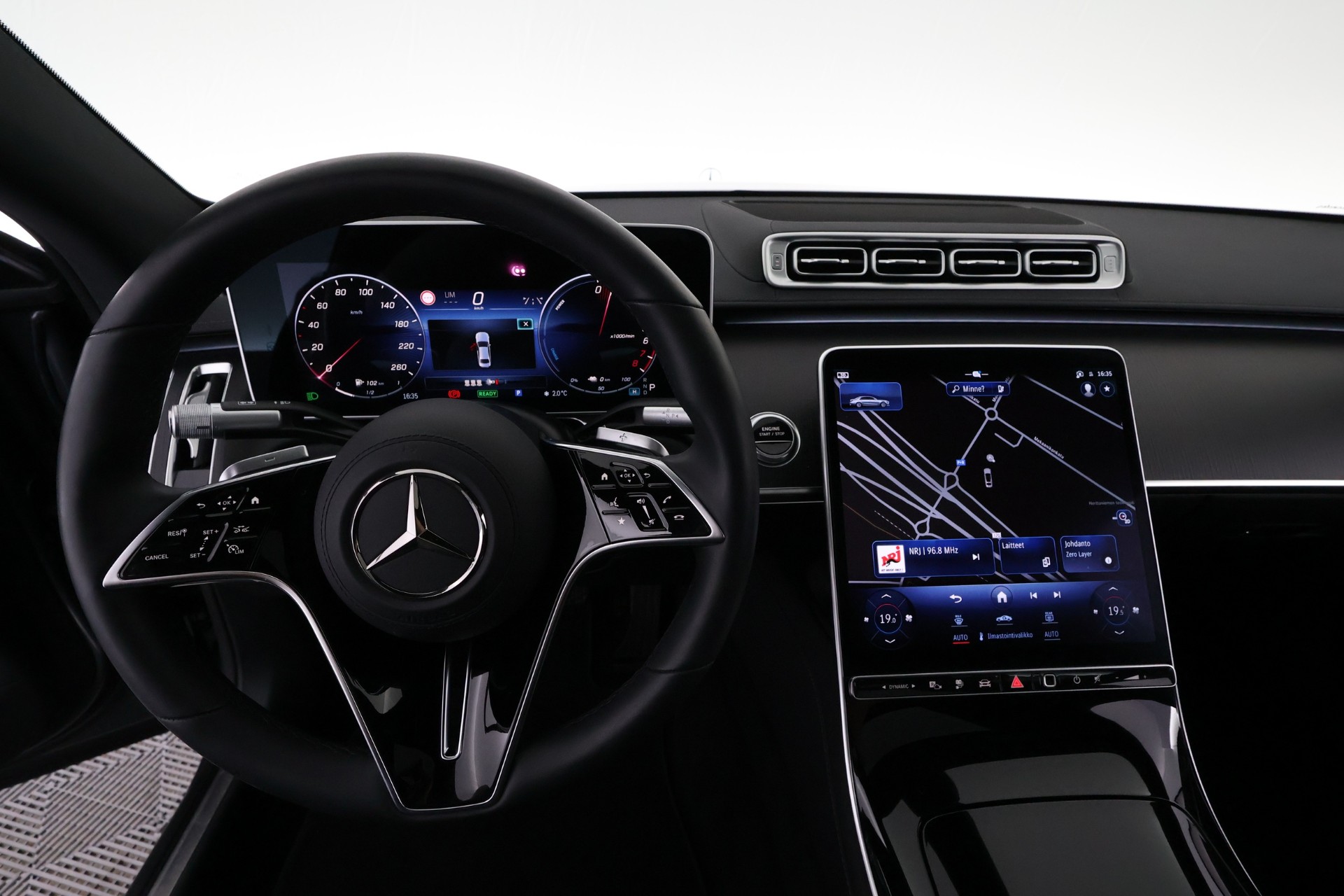 Mercedes-Benz S 2023