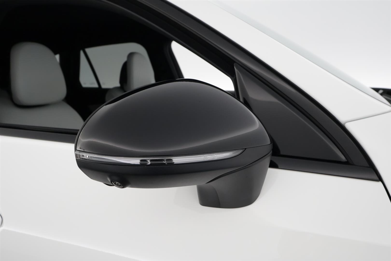 Mercedes-Benz GLC 2023