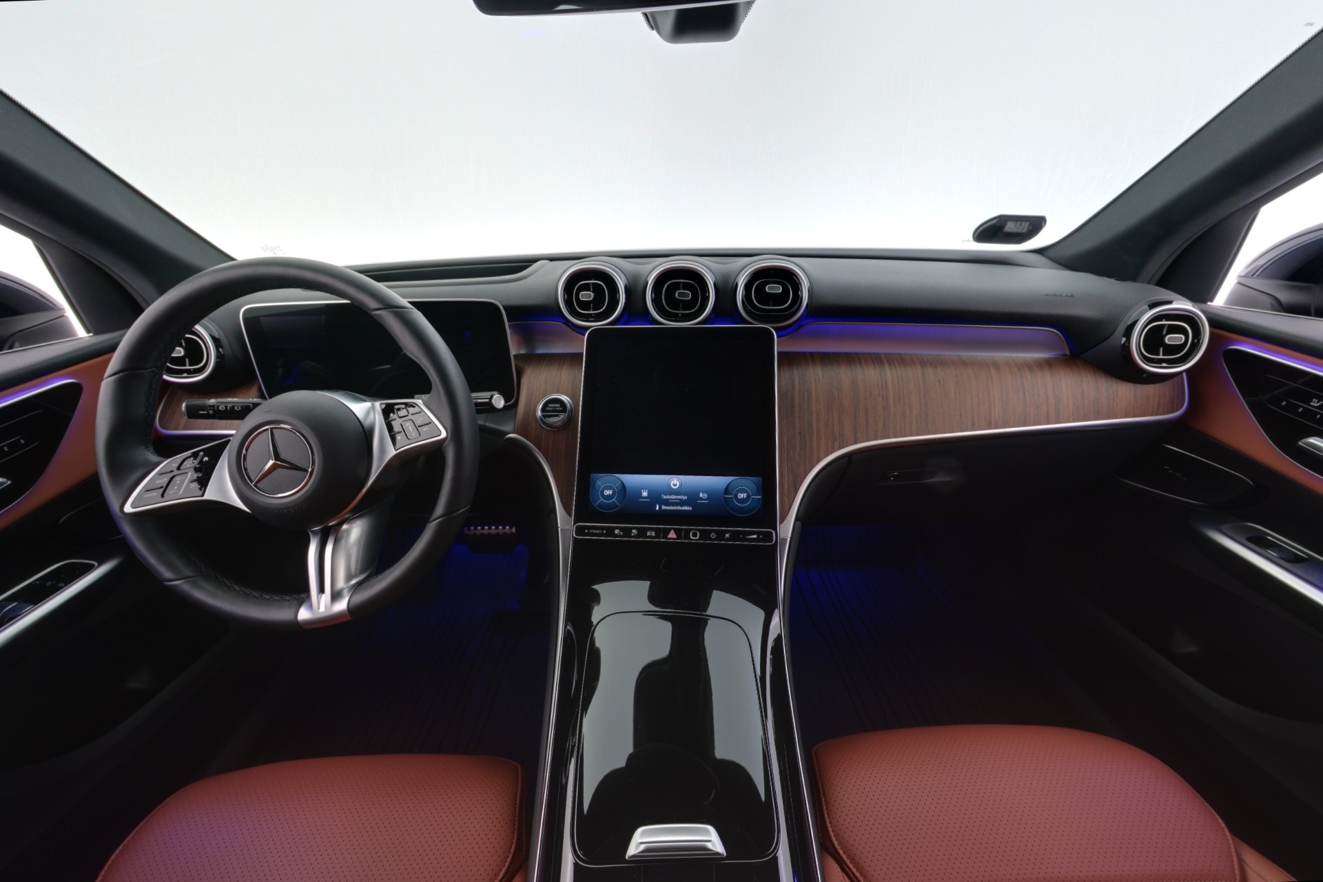 MERCEDES-BENZ GLC 2023