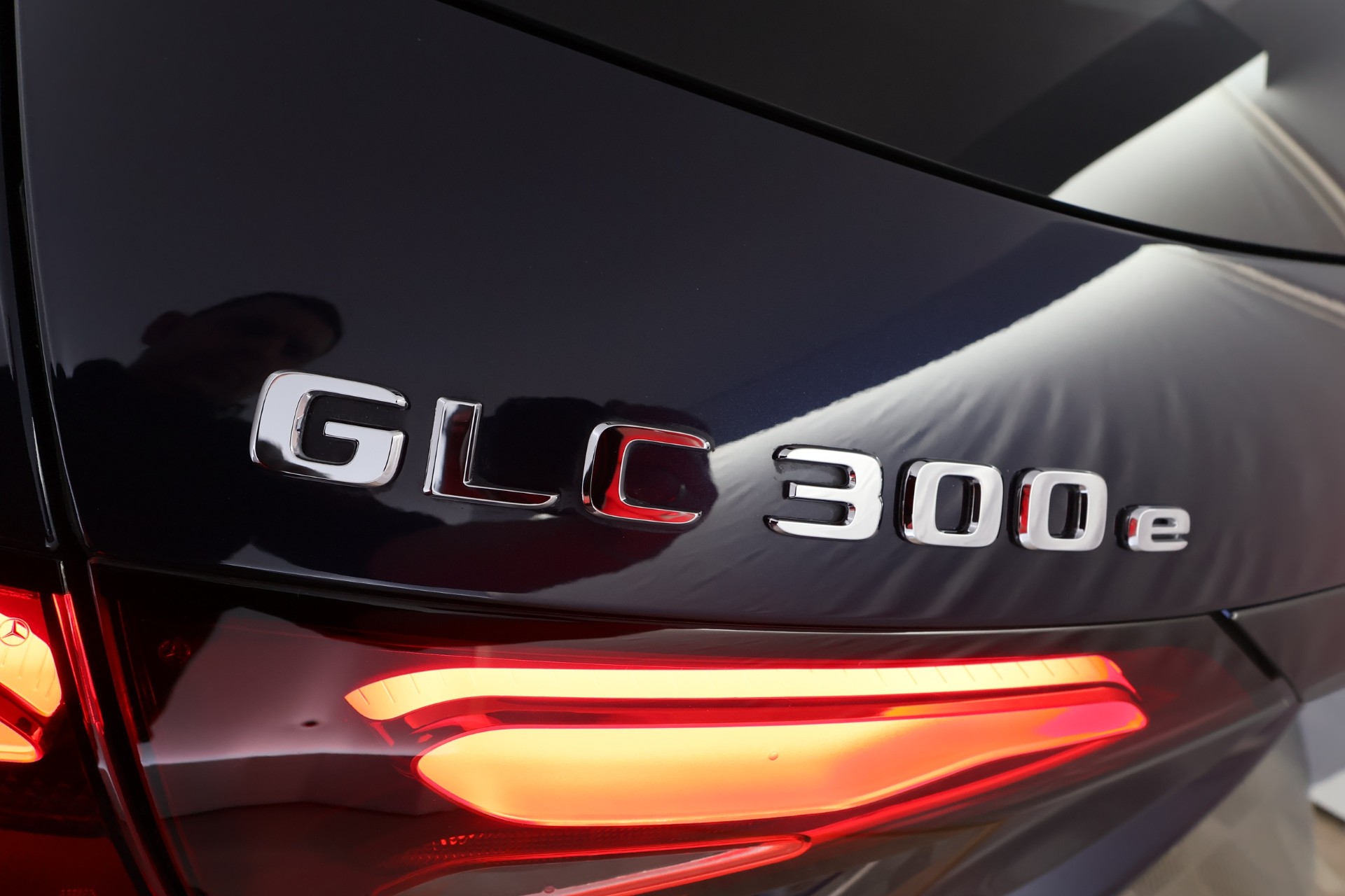 MERCEDES-BENZ GLC 2023