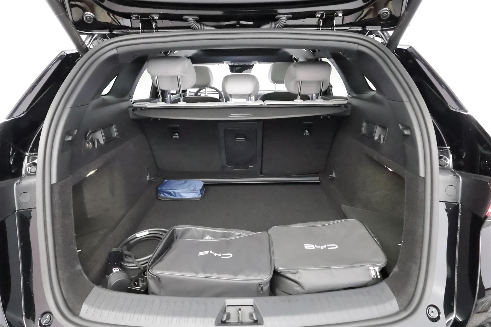 BYD Seal 6 DM-i 2025