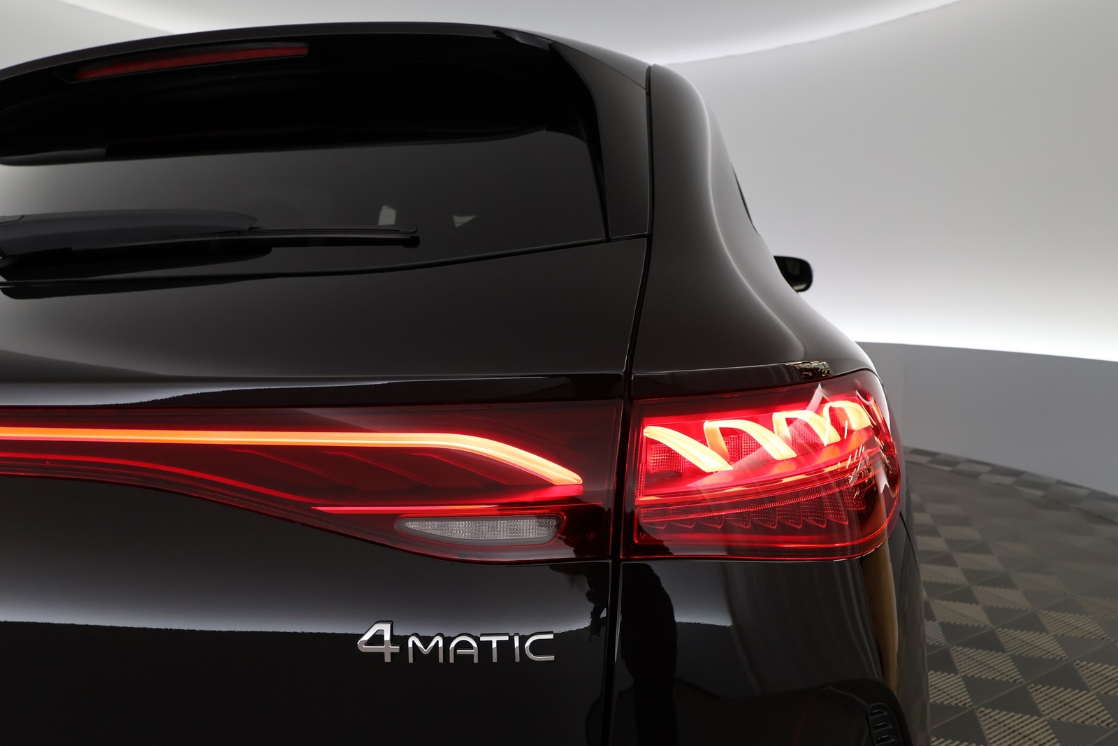 Mercedes-Benz EQE 2026