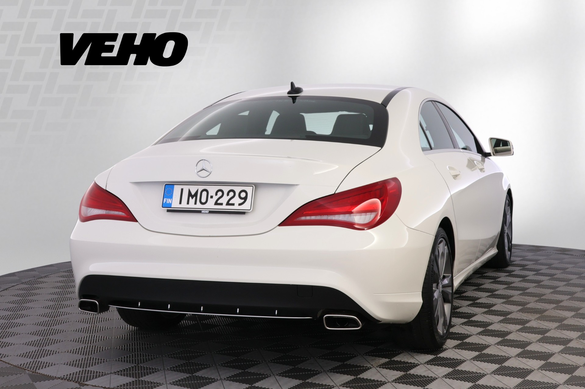 Mercedes-Benz CLA 2016