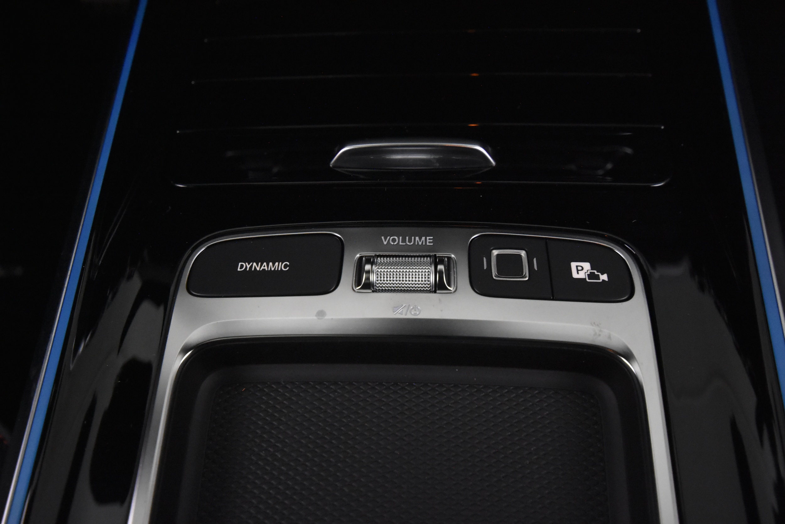 Mercedes-Benz EQB 2025