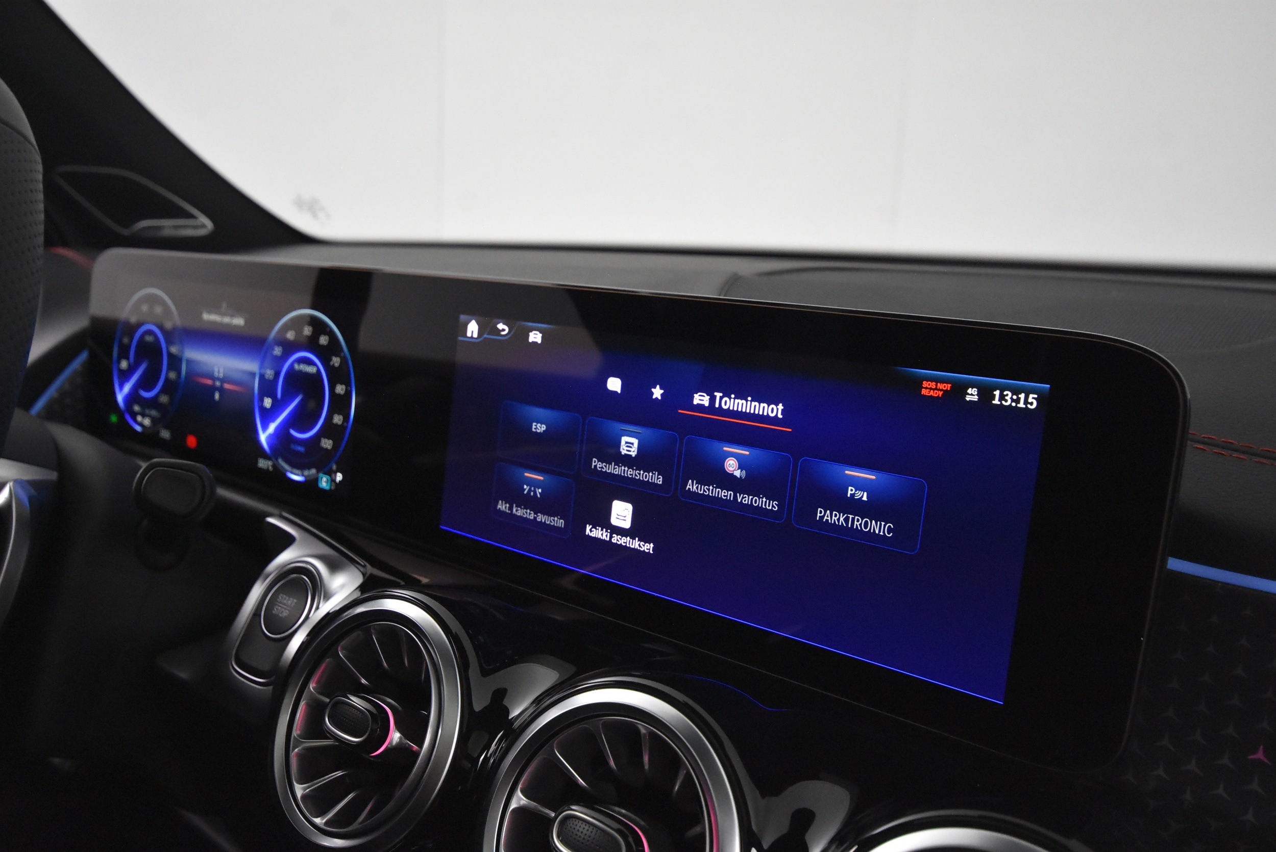 Mercedes-Benz EQB 2025