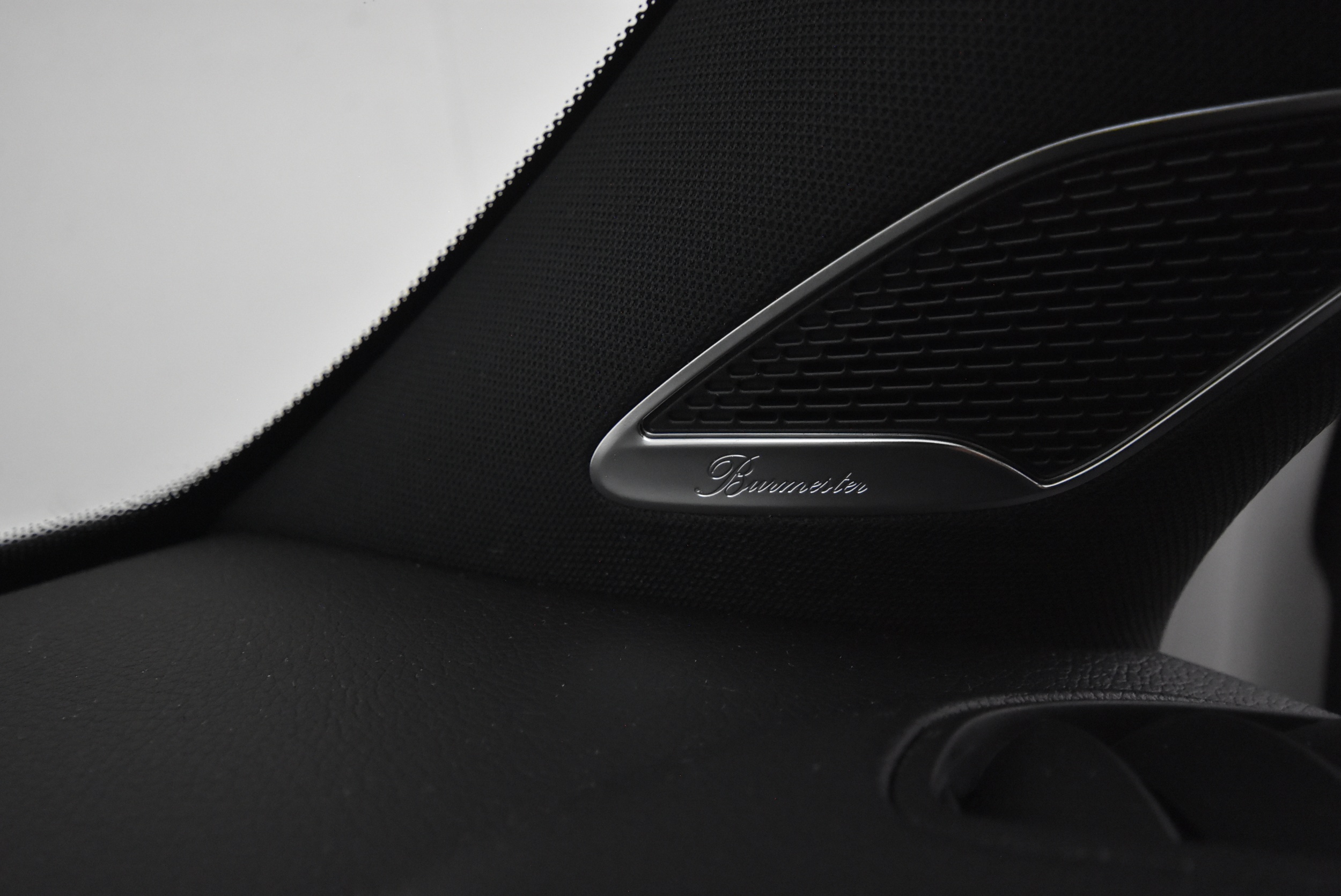 Mercedes-Benz EQB 2025