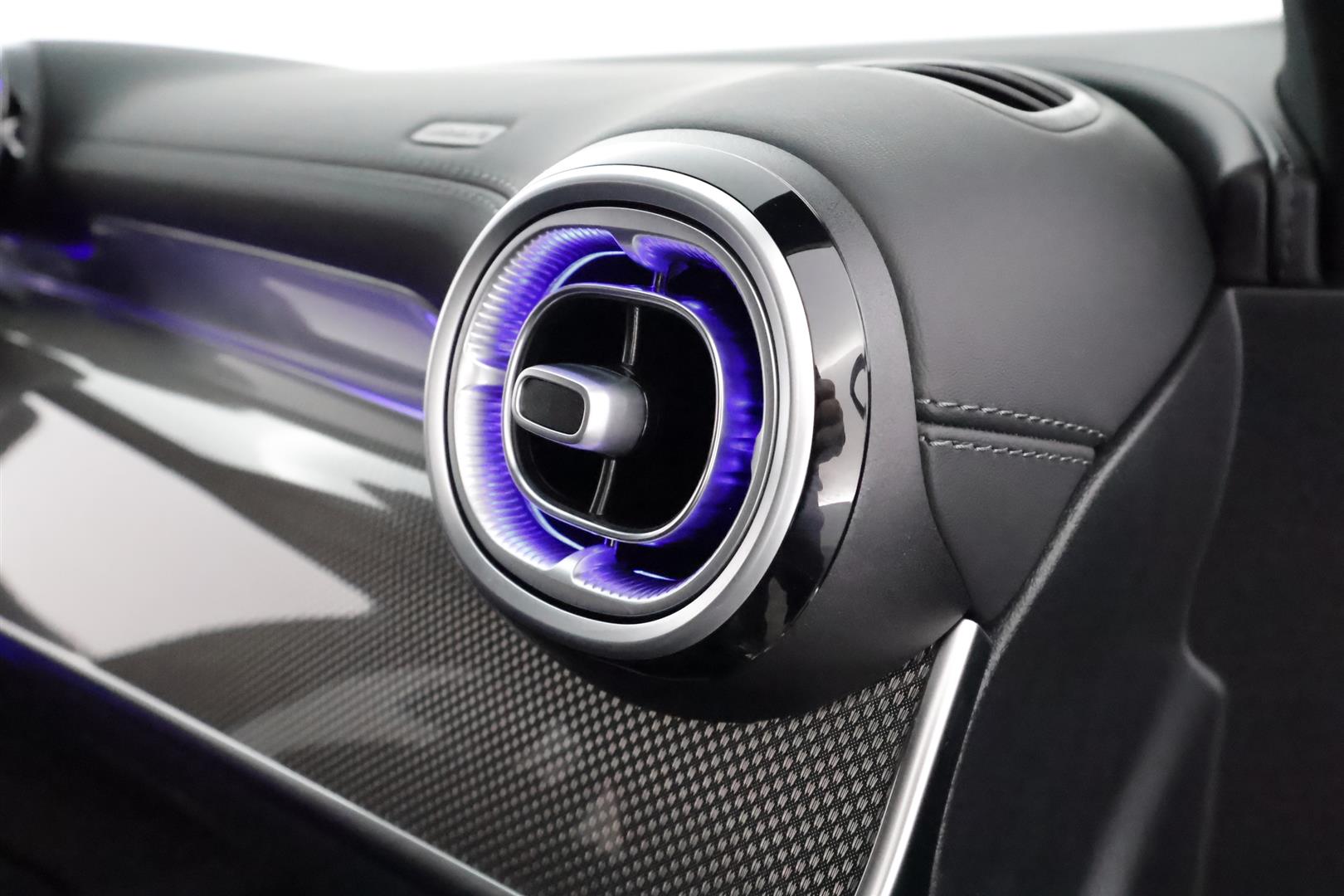 Mercedes-Benz GLC 2025