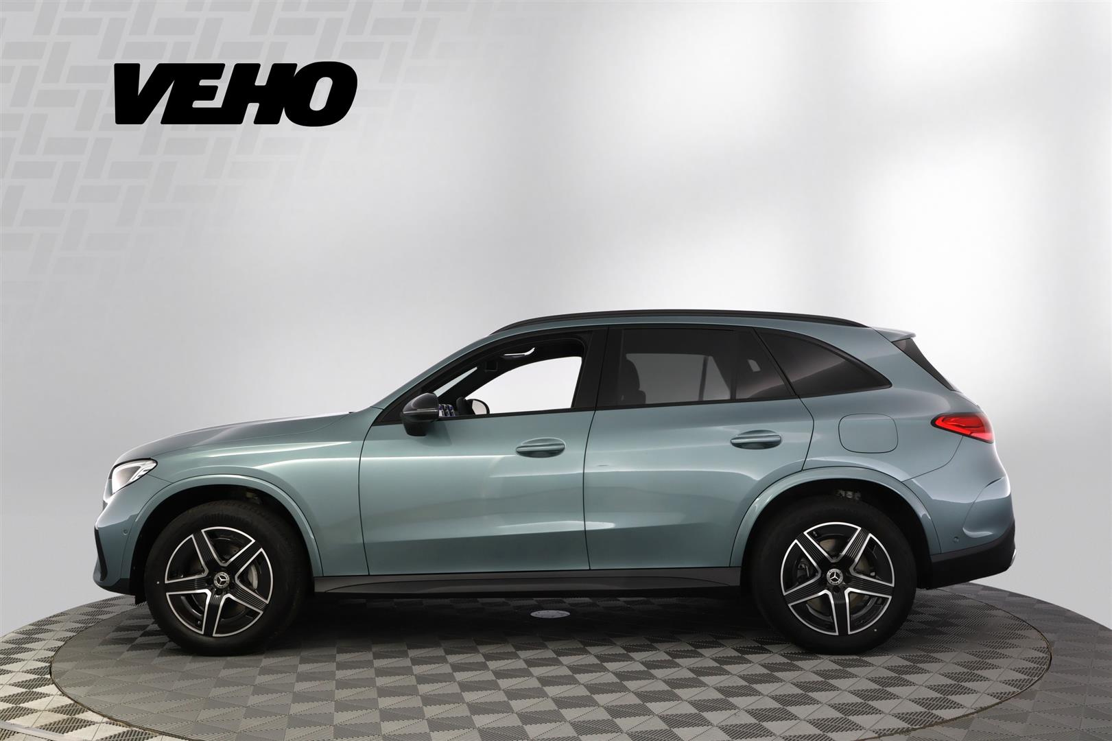 Mercedes-Benz GLC 2025