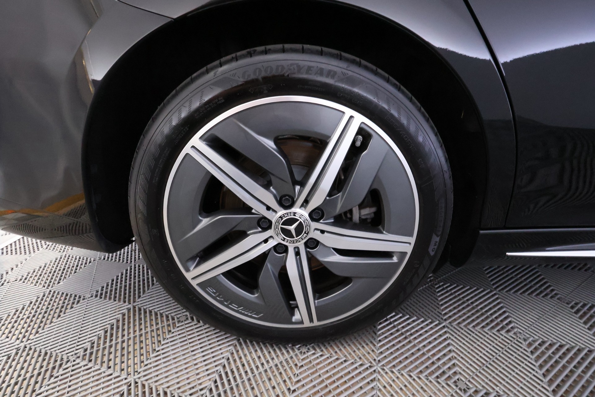Mercedes-Benz CLA 2025