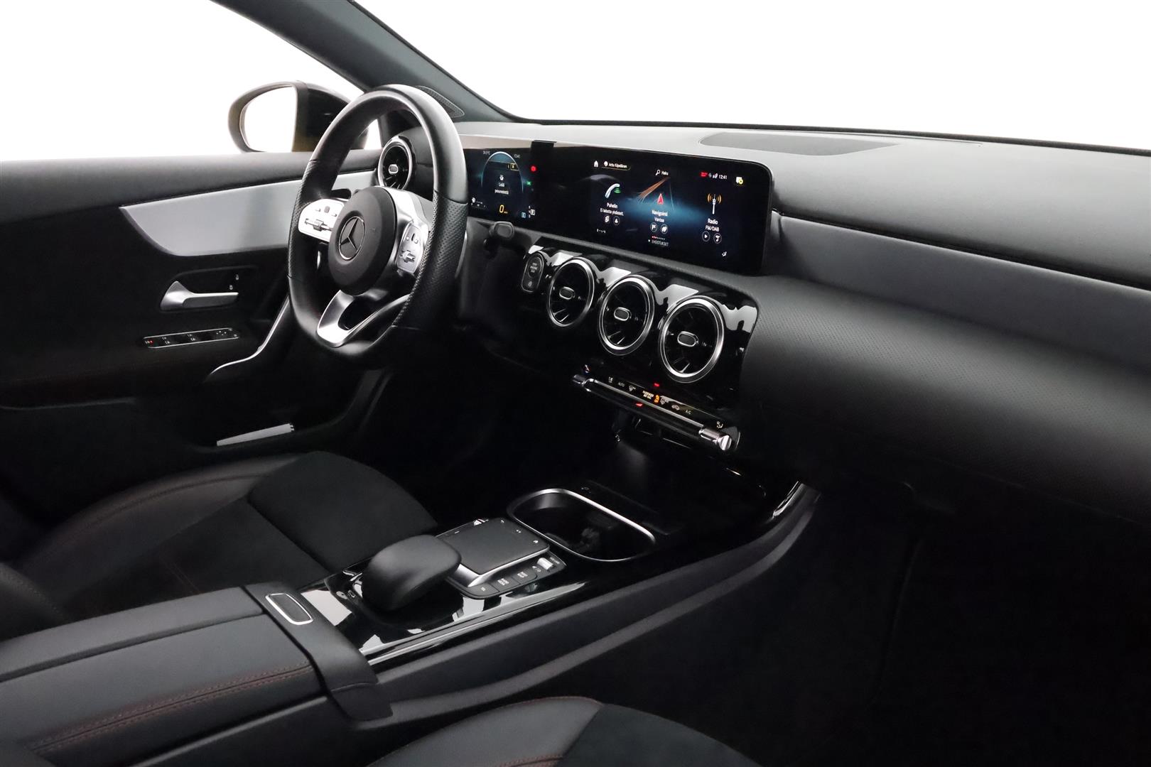 Mercedes-Benz A 2022