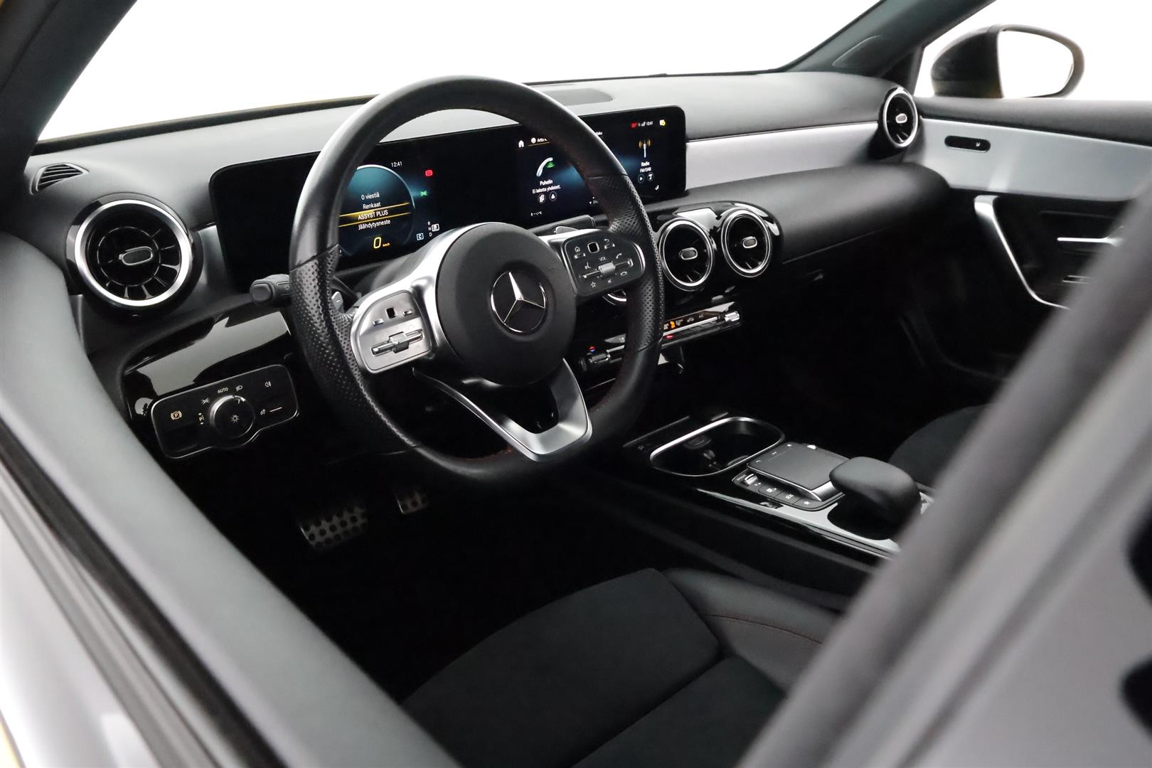 Mercedes-Benz A 2022