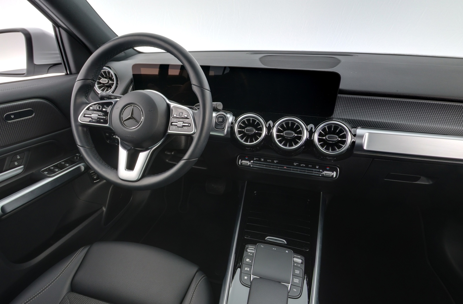 Mercedes-Benz EQB 2023