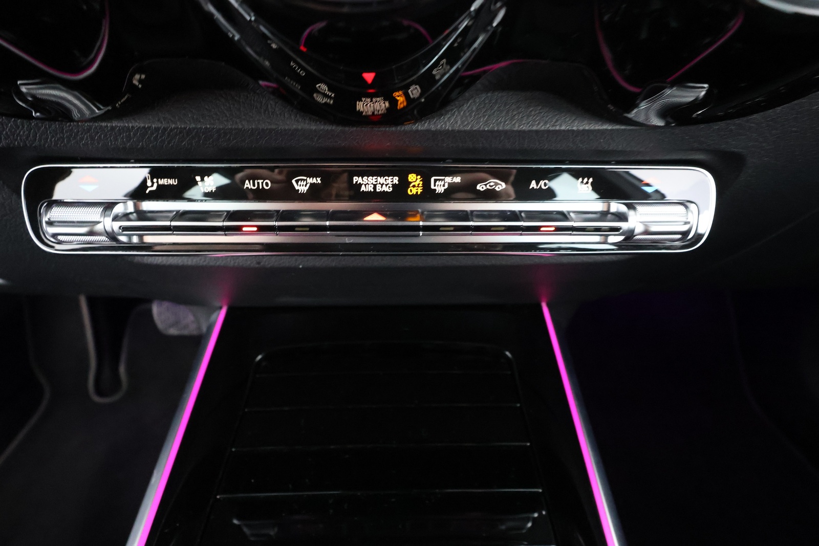 Mercedes-Benz EQB 2023