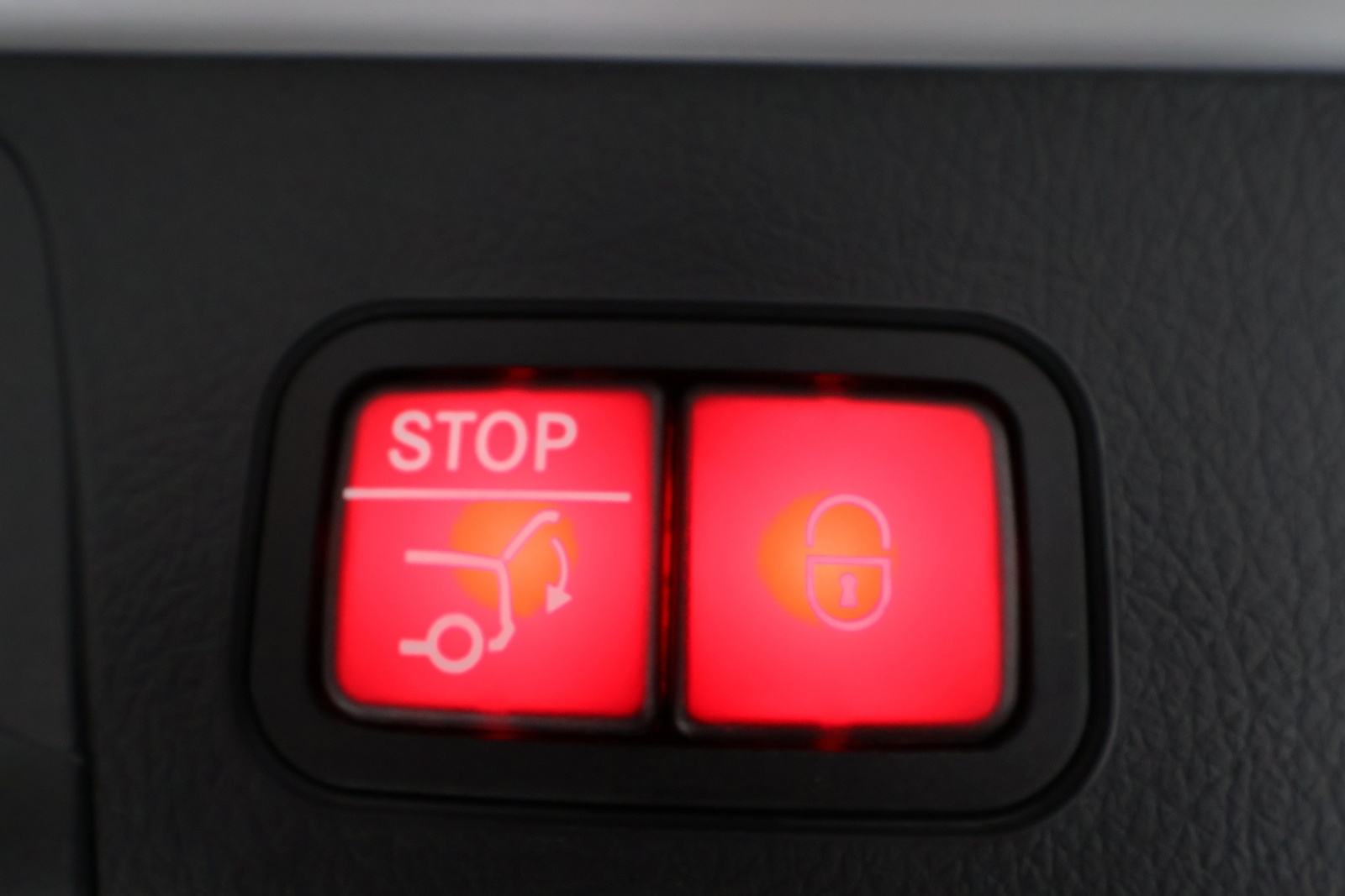 Mercedes-Benz EQB 2023