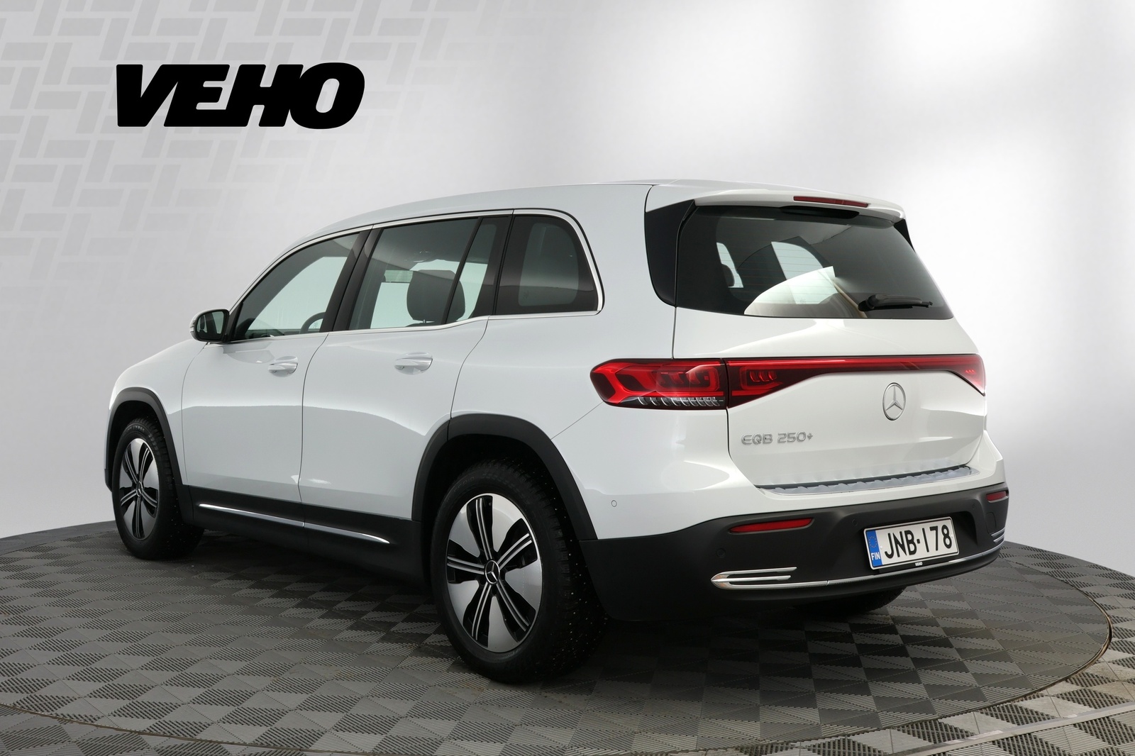 Mercedes-Benz EQB 2023