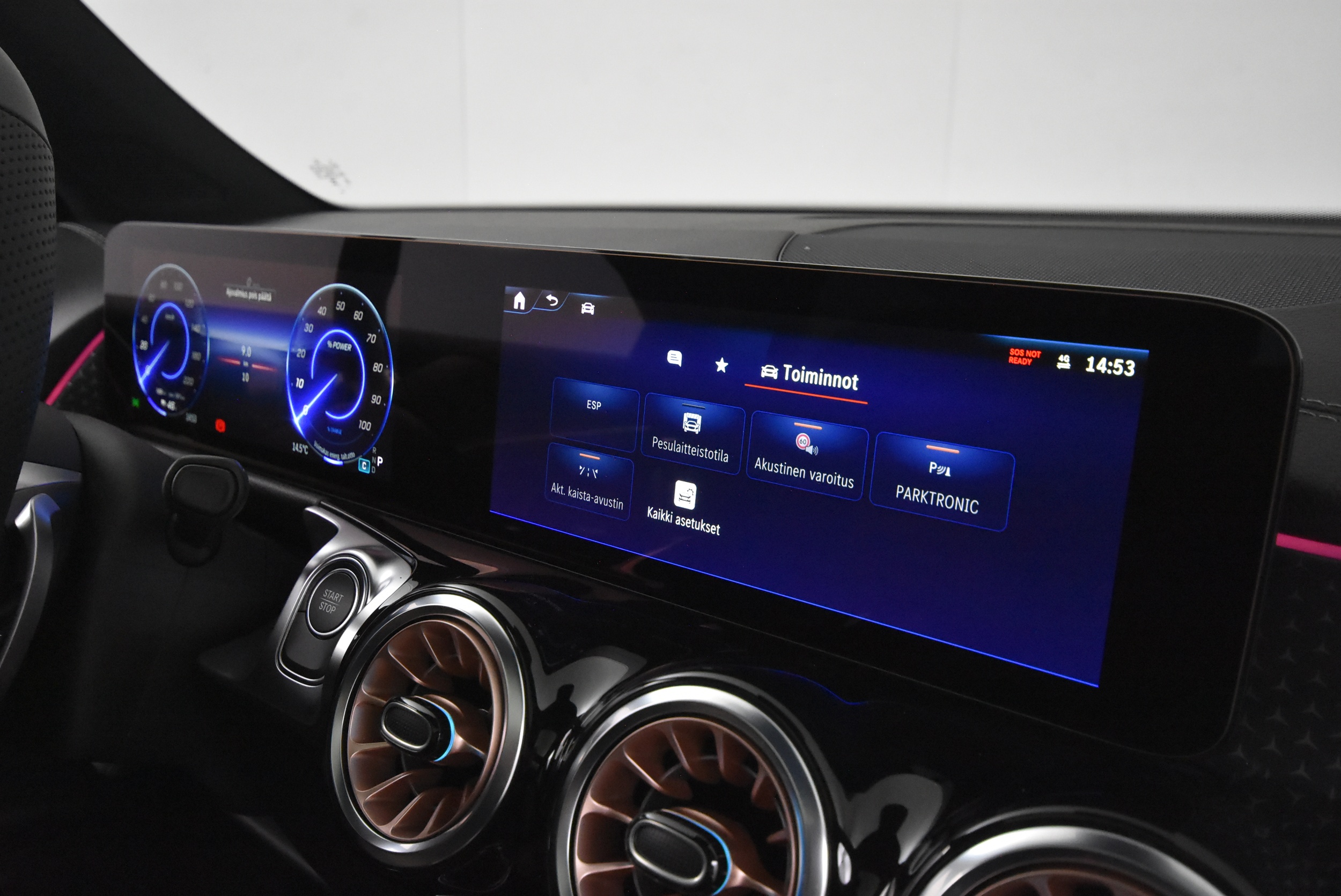 Mercedes-Benz EQB 2025