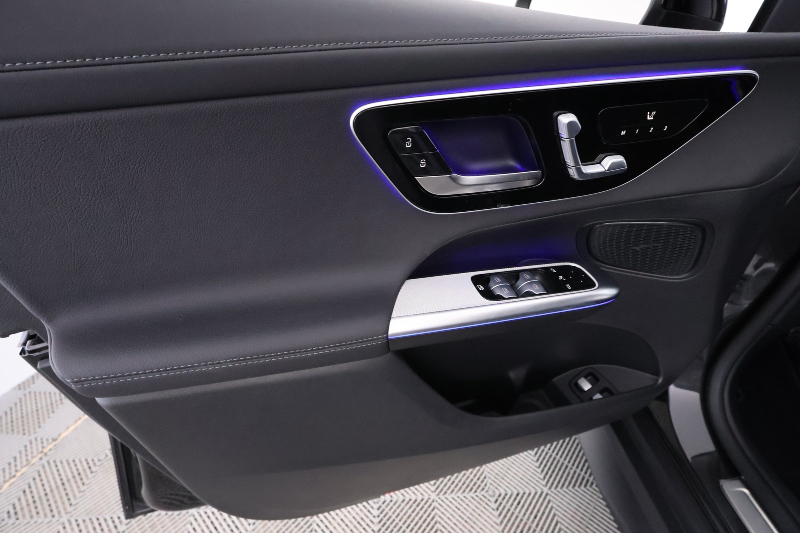 Mercedes-Benz GLC 2025