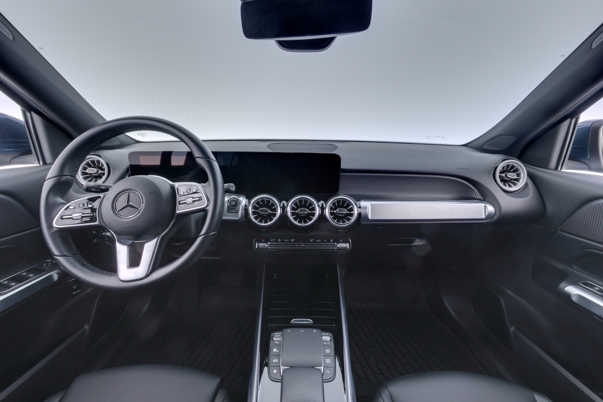 Mercedes-Benz EQB 2022