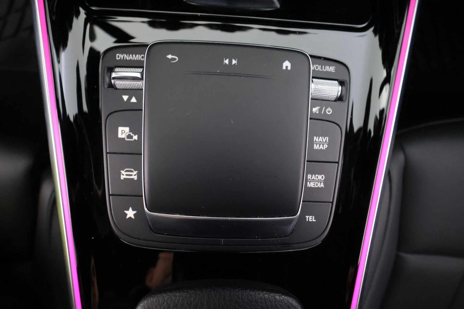Mercedes-Benz EQB 2022