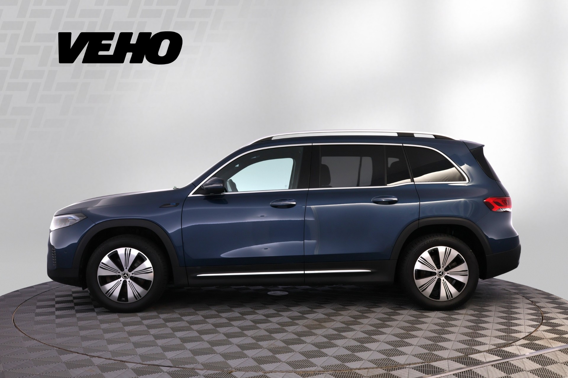 Mercedes-Benz EQB 2022