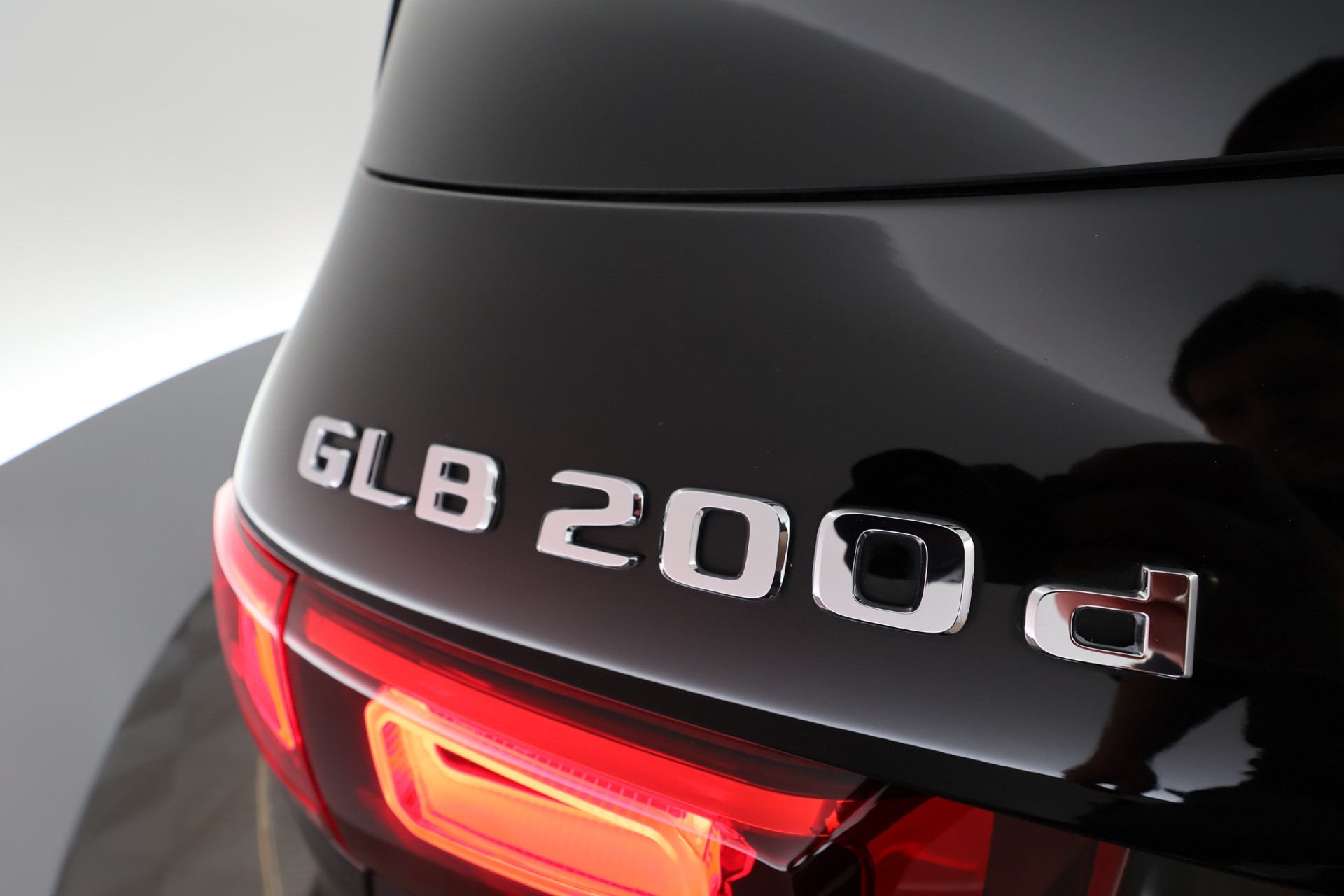 MERCEDES-BENZ GLB 2023