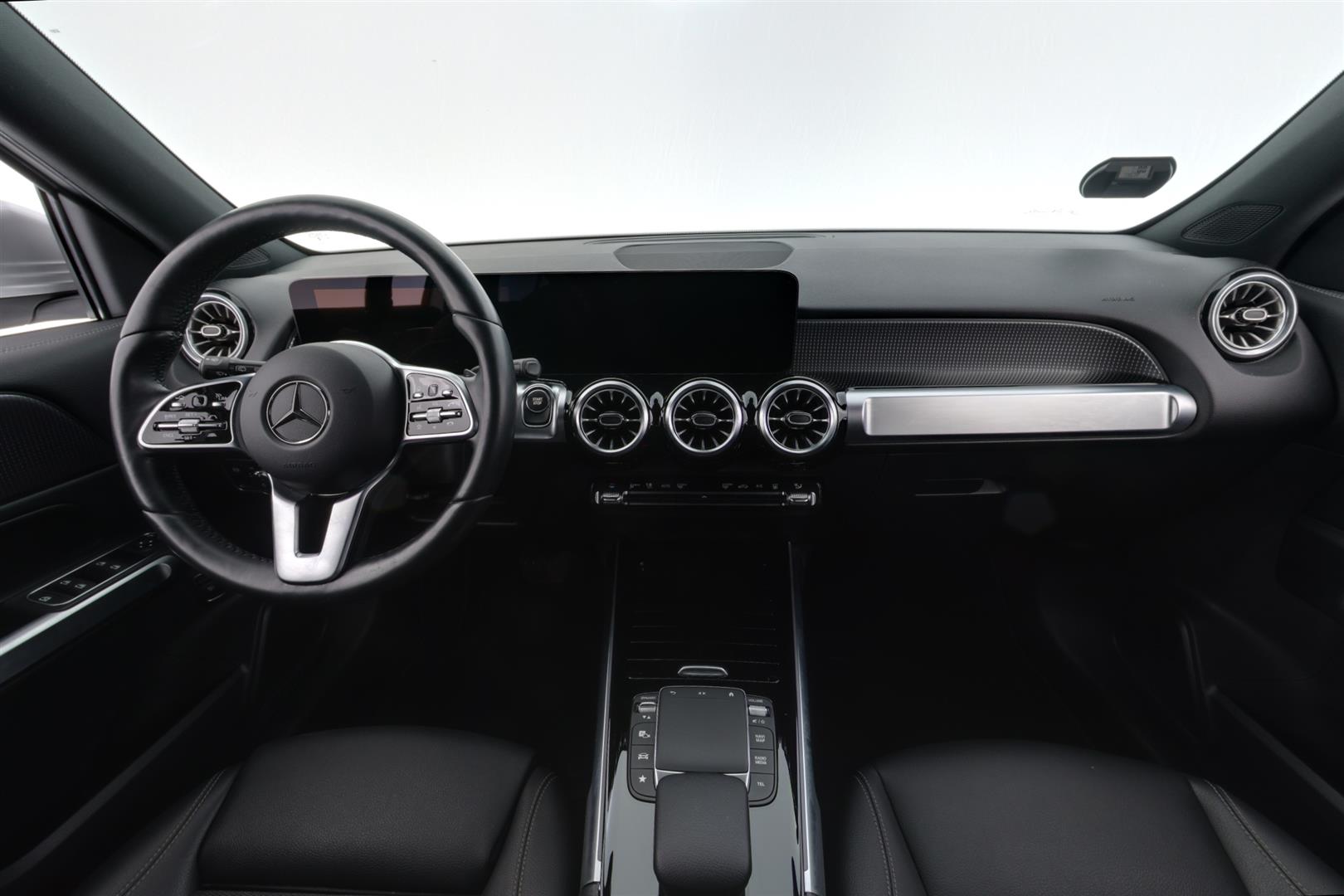 Mercedes-Benz EQB 2023