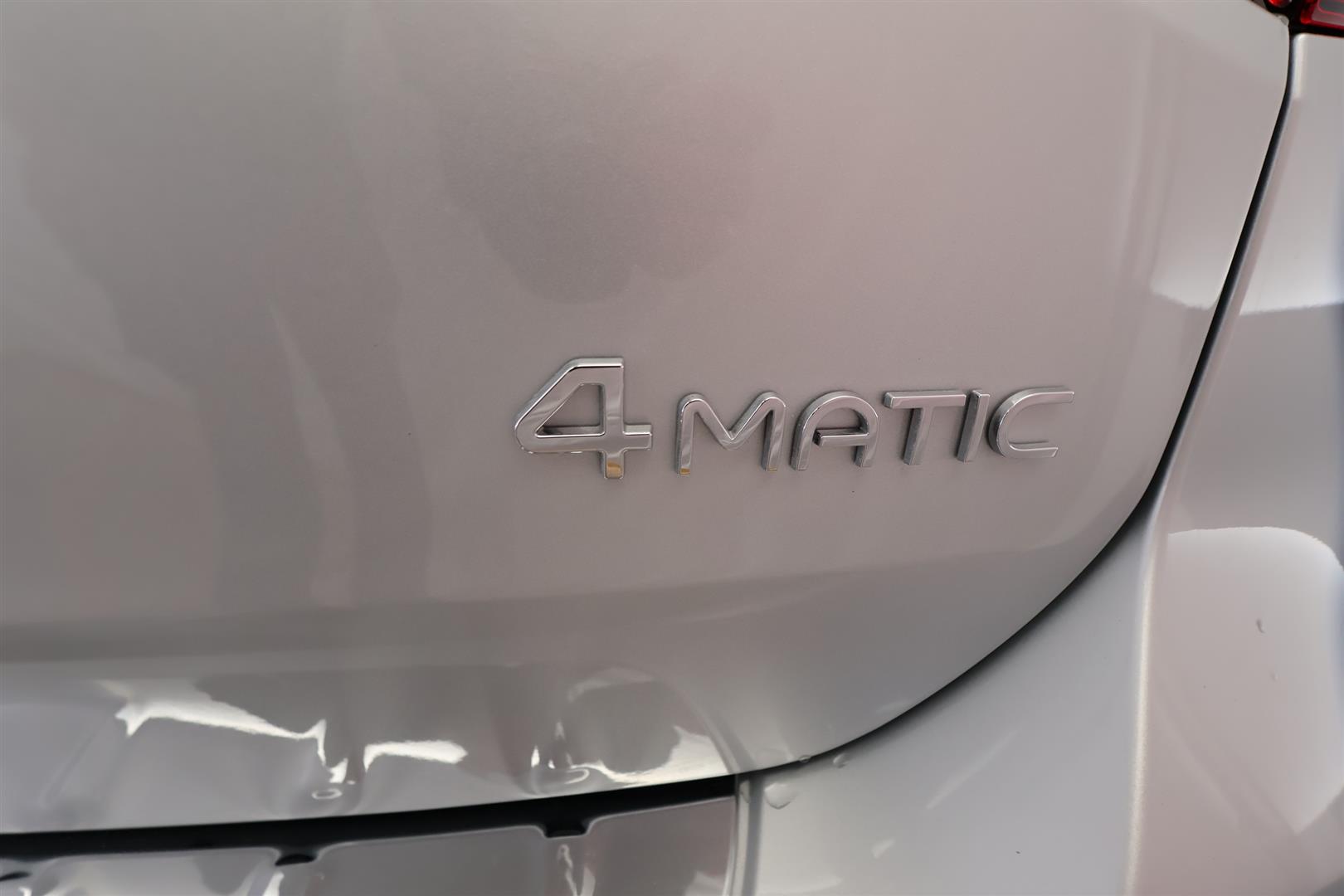 Mercedes-Benz EQB 2023